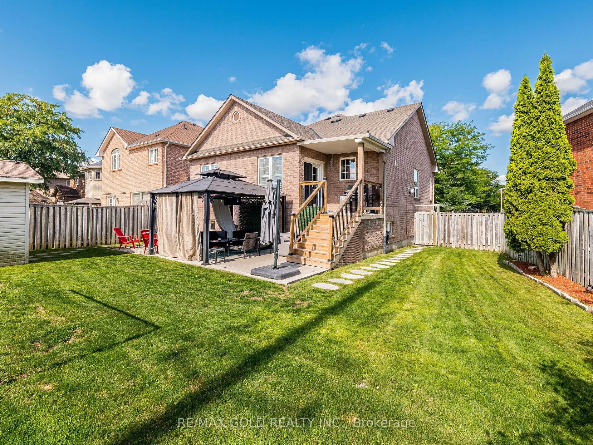 12 Twin Willow Crescent