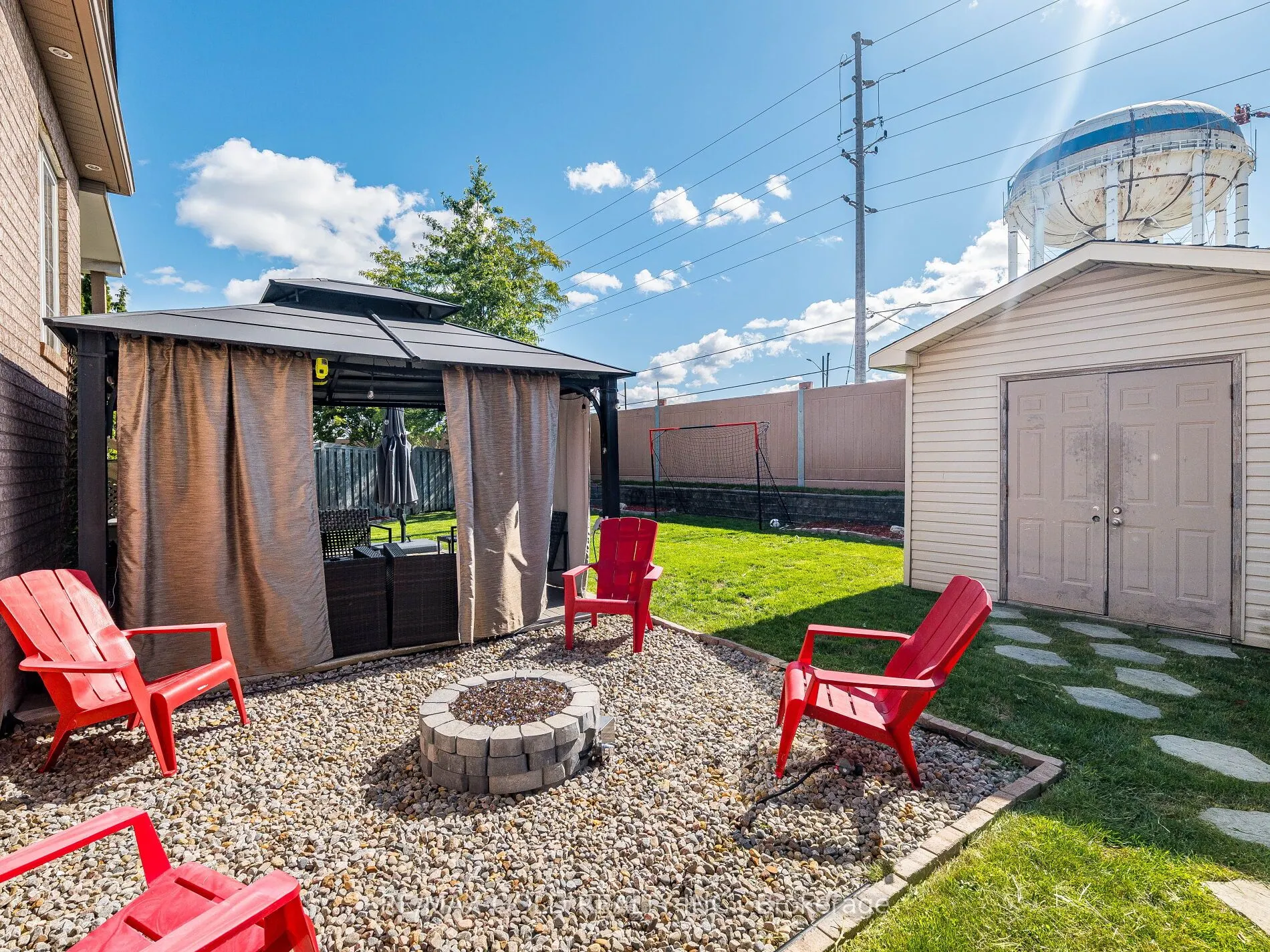 12 Twin Willow Crescent