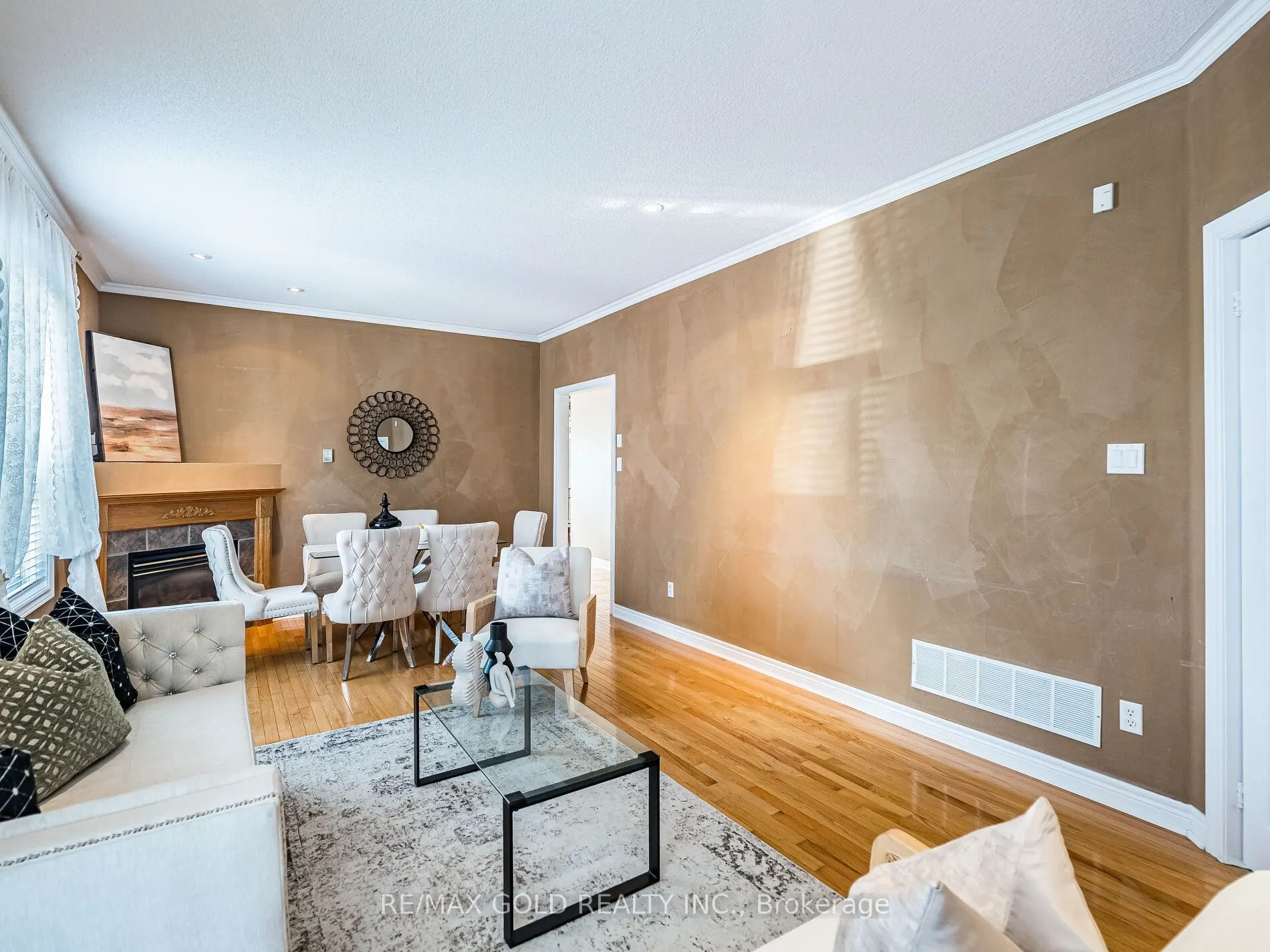 12 Twin Willow Crescent