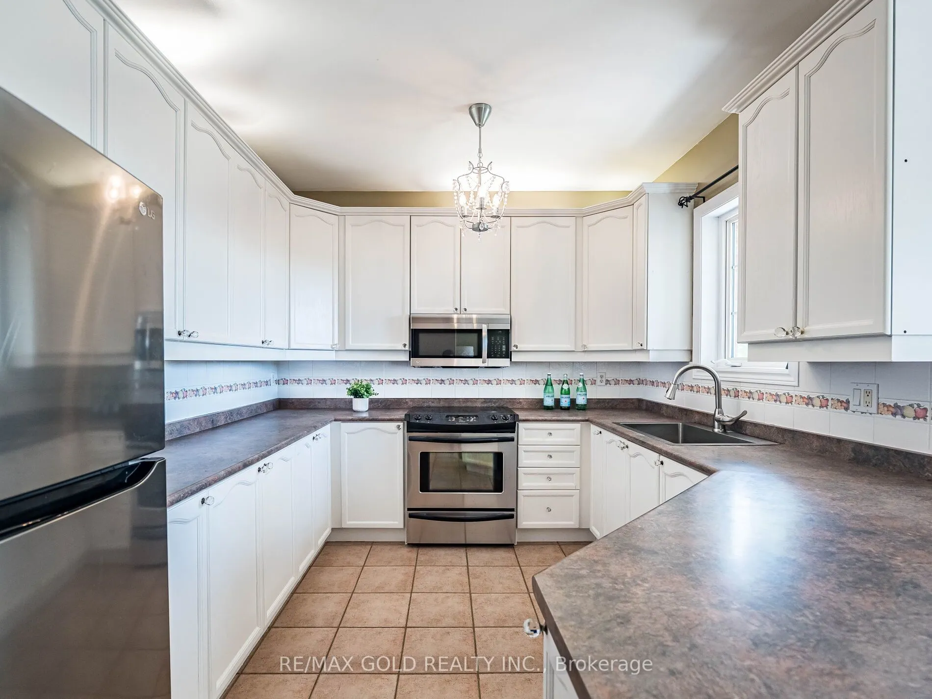 12 Twin Willow Crescent