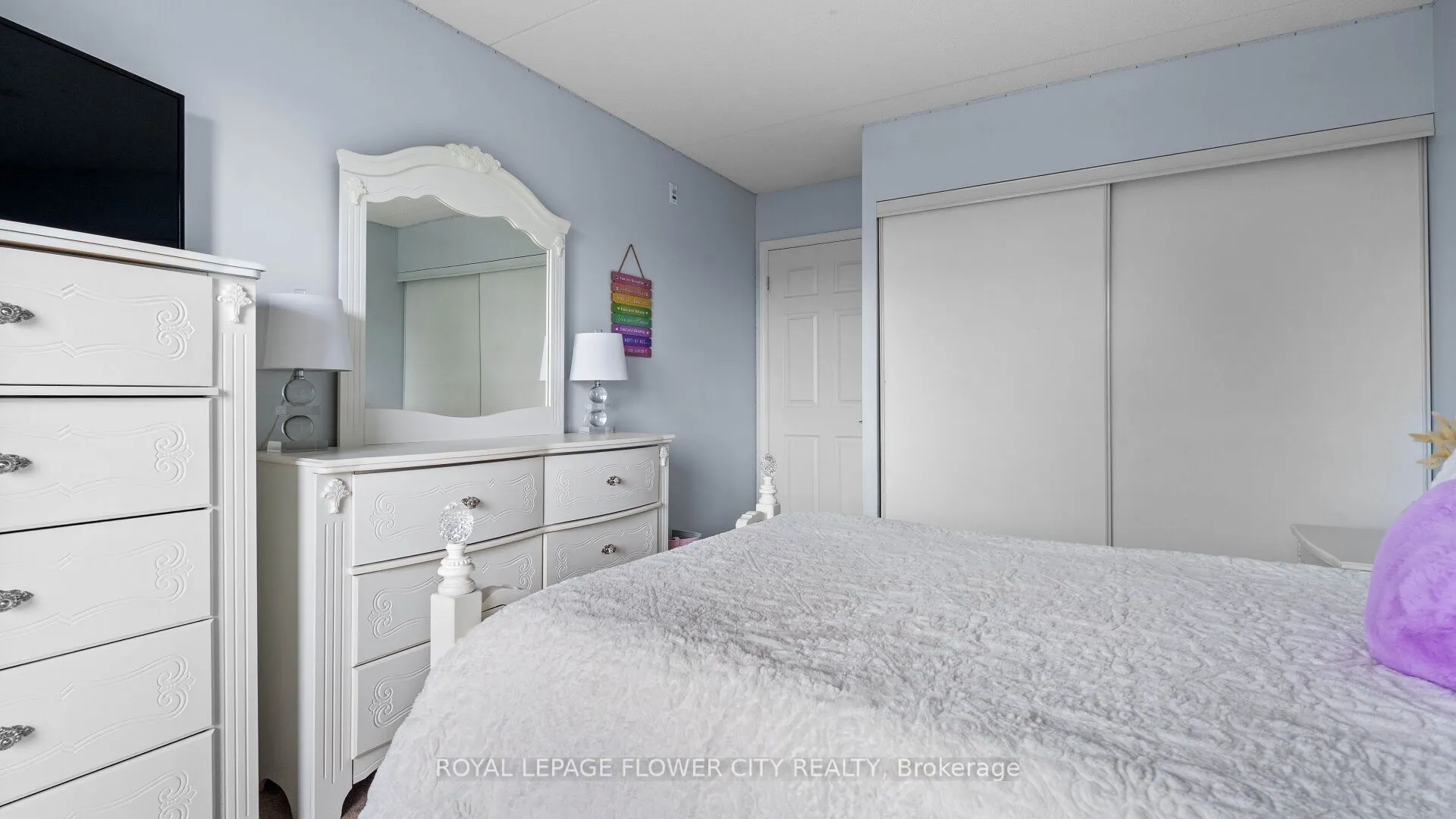25 Via Rosedale, #204