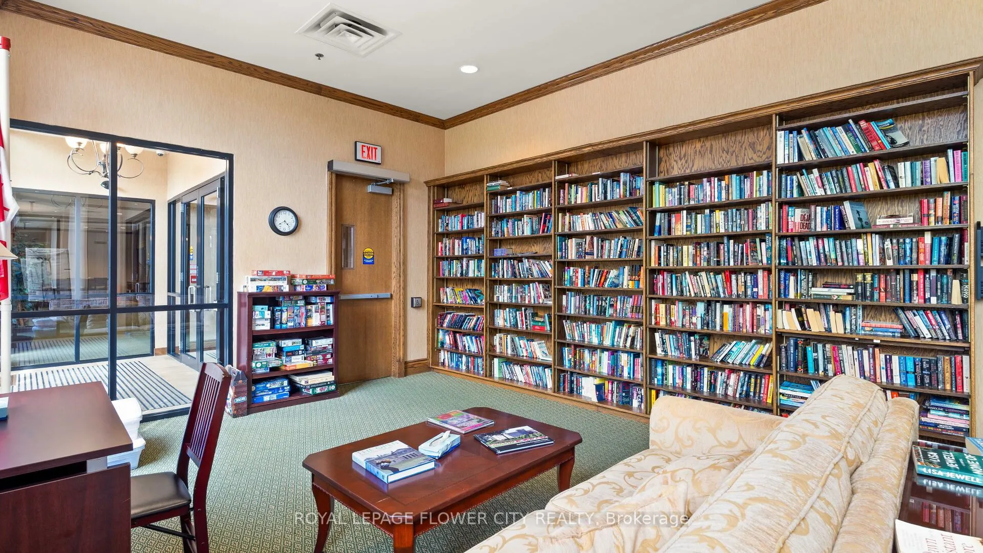 25 Via Rosedale, #204
