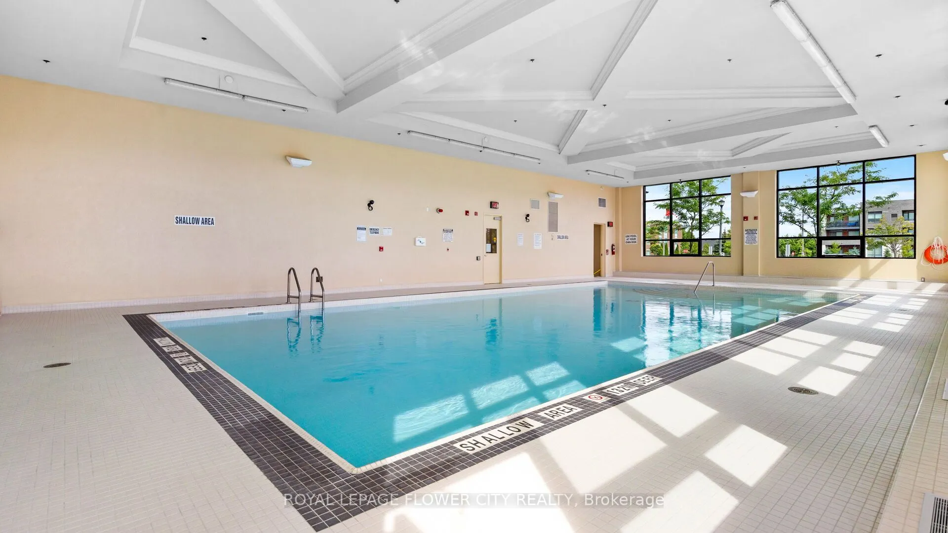 25 Via Rosedale, #204
