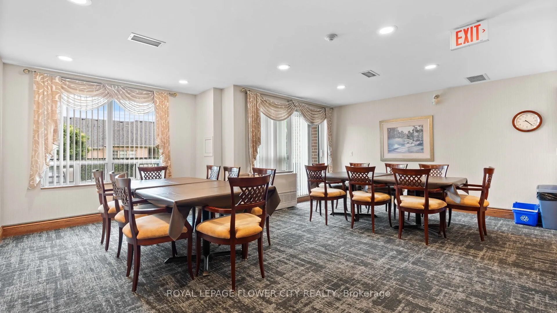 25 Via Rosedale, #204