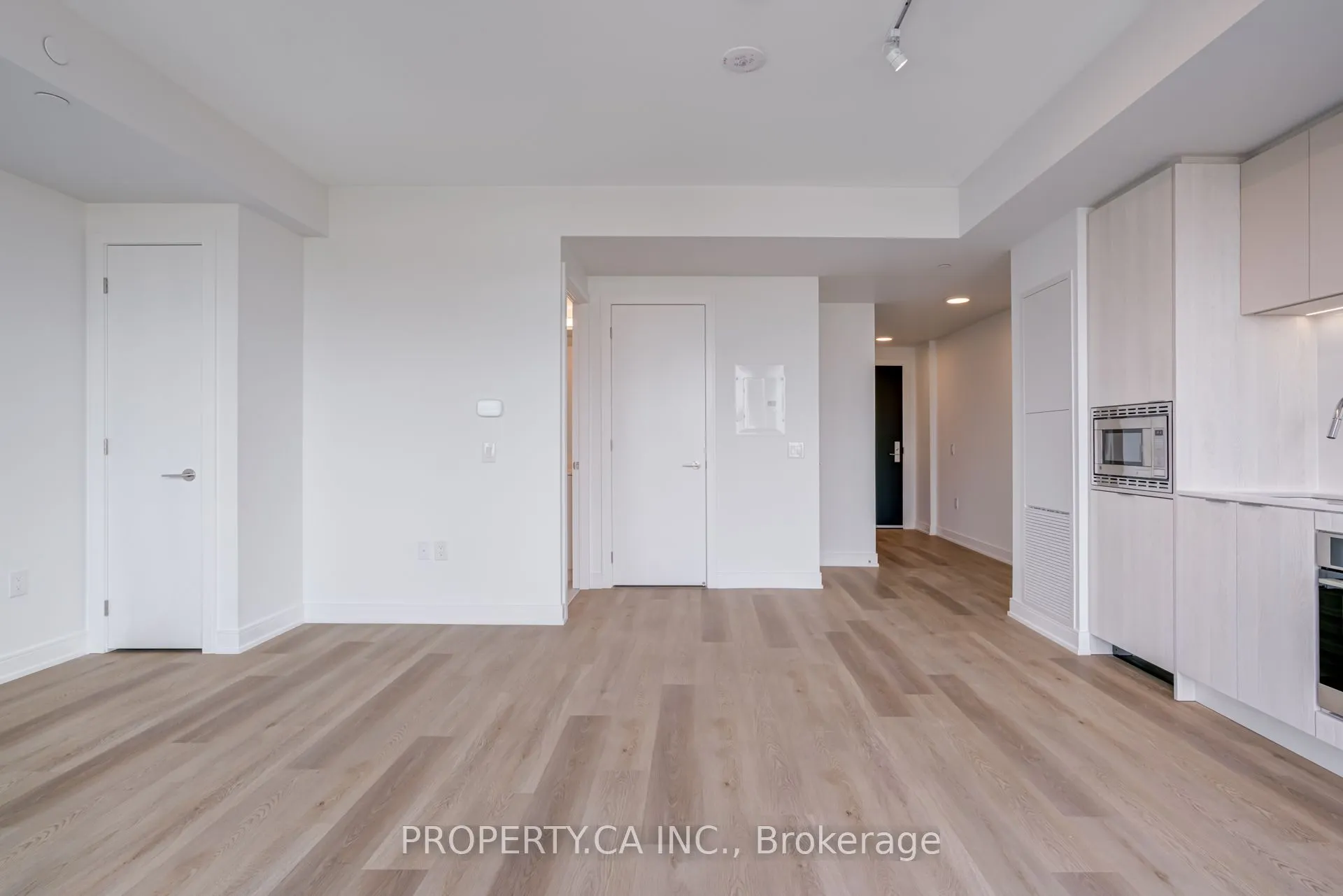 3009 Novar Road, #903