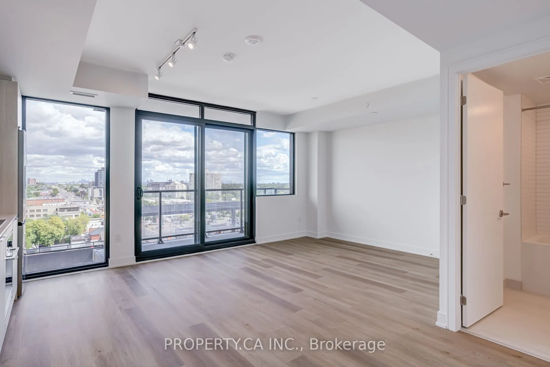 3009 Novar Road, #903