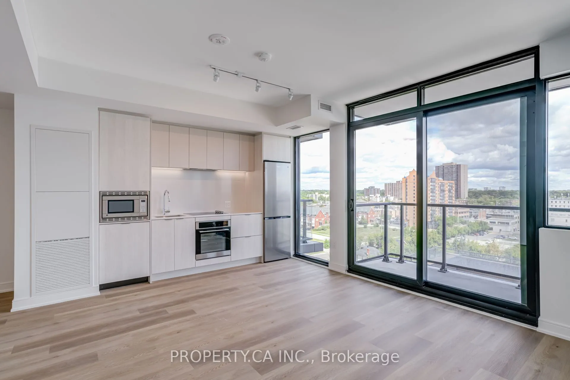 3009 Novar Road, #903