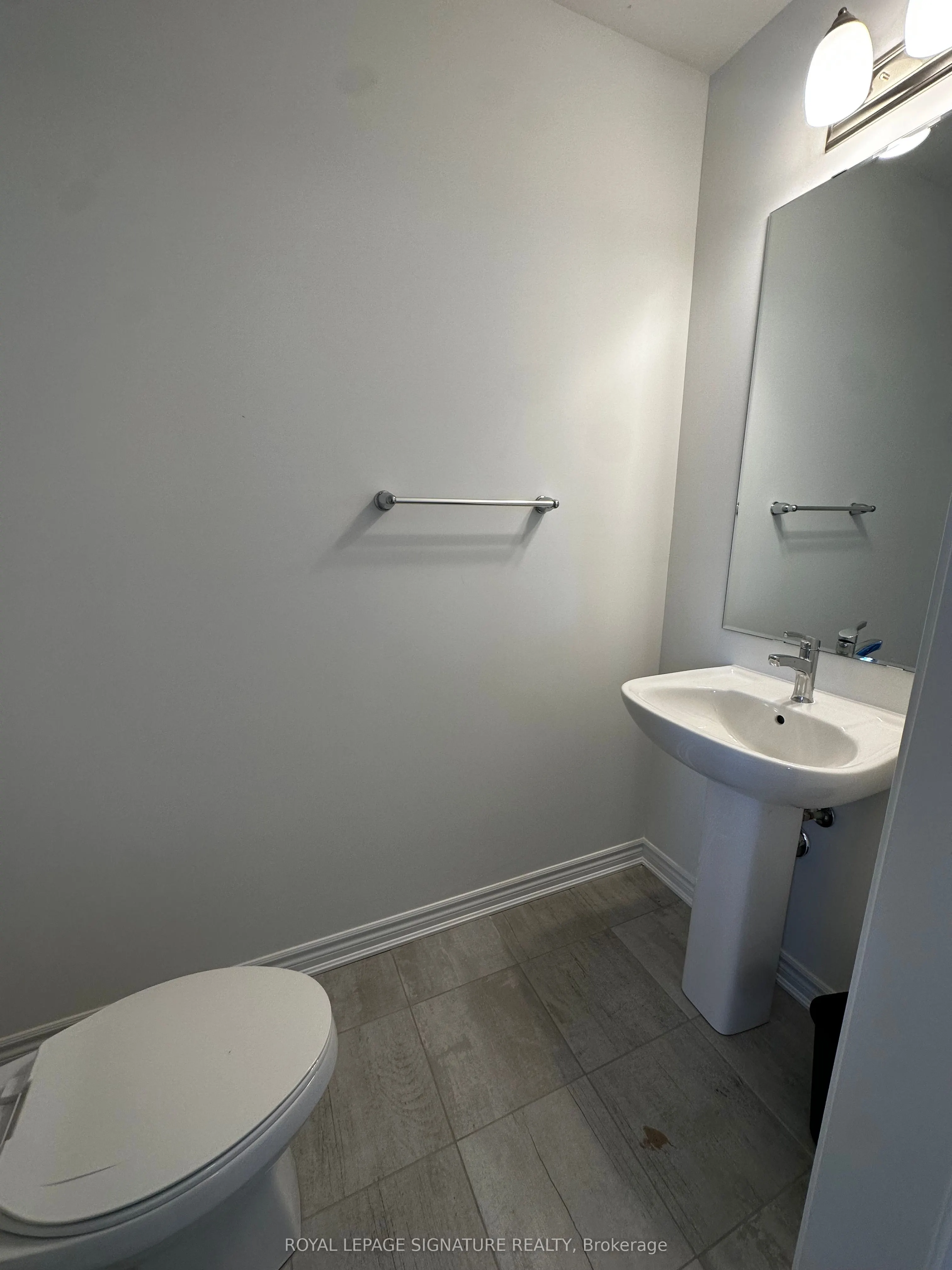 1259 Lily Crescent, #14