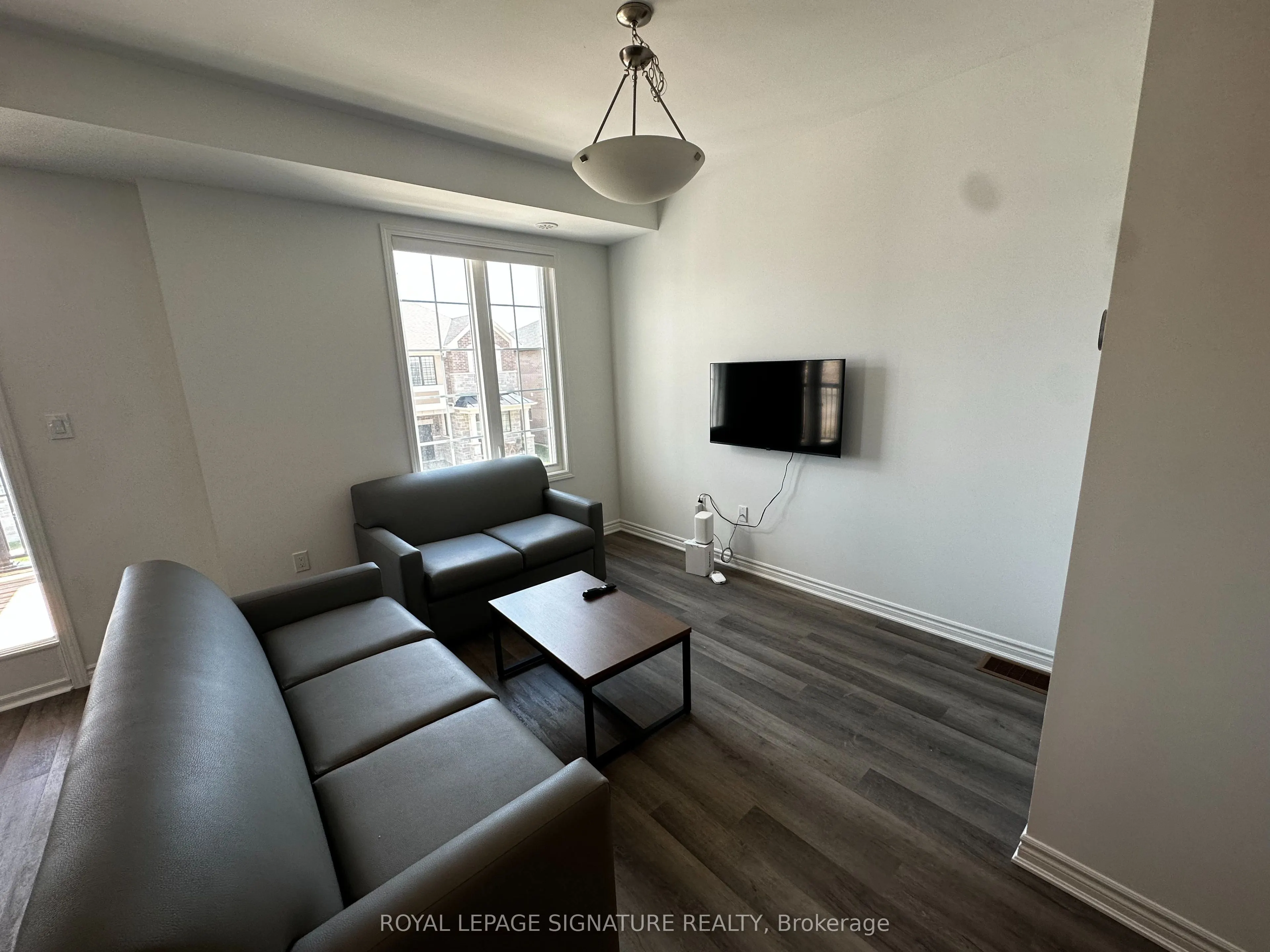 1259 Lily Crescent, #14