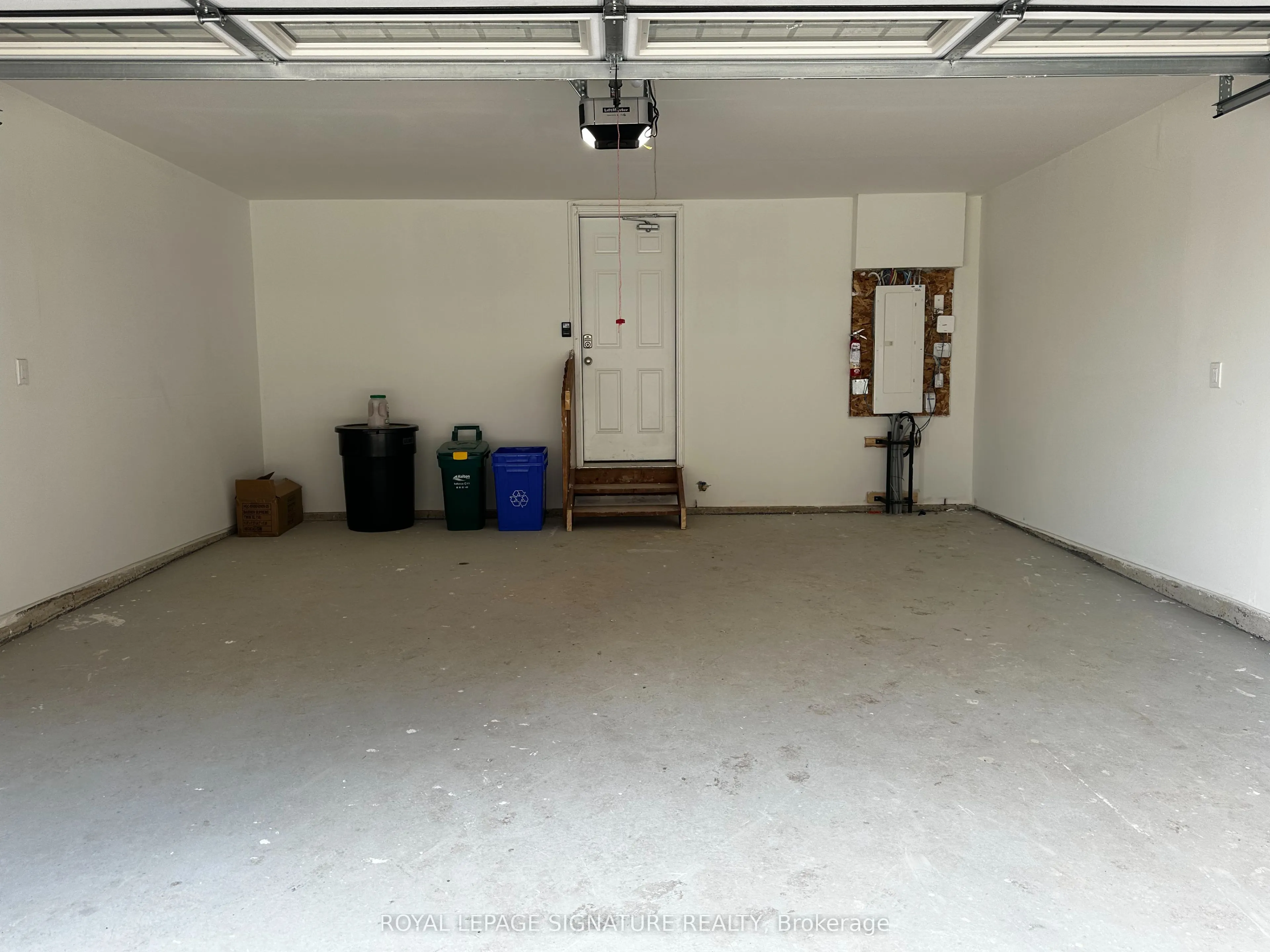 1259 Lily Crescent, #14
