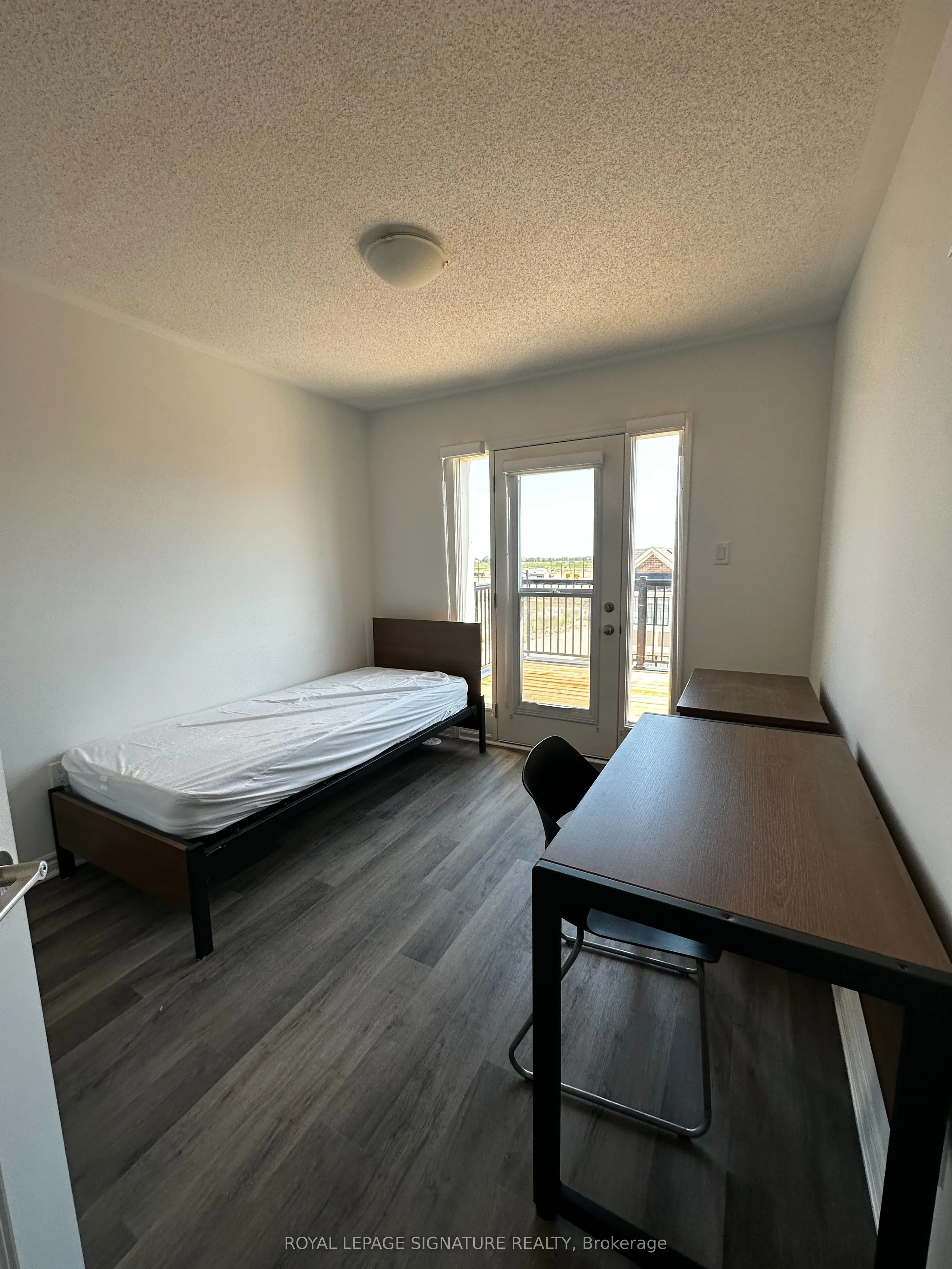 1259 Lily Crescent, #14