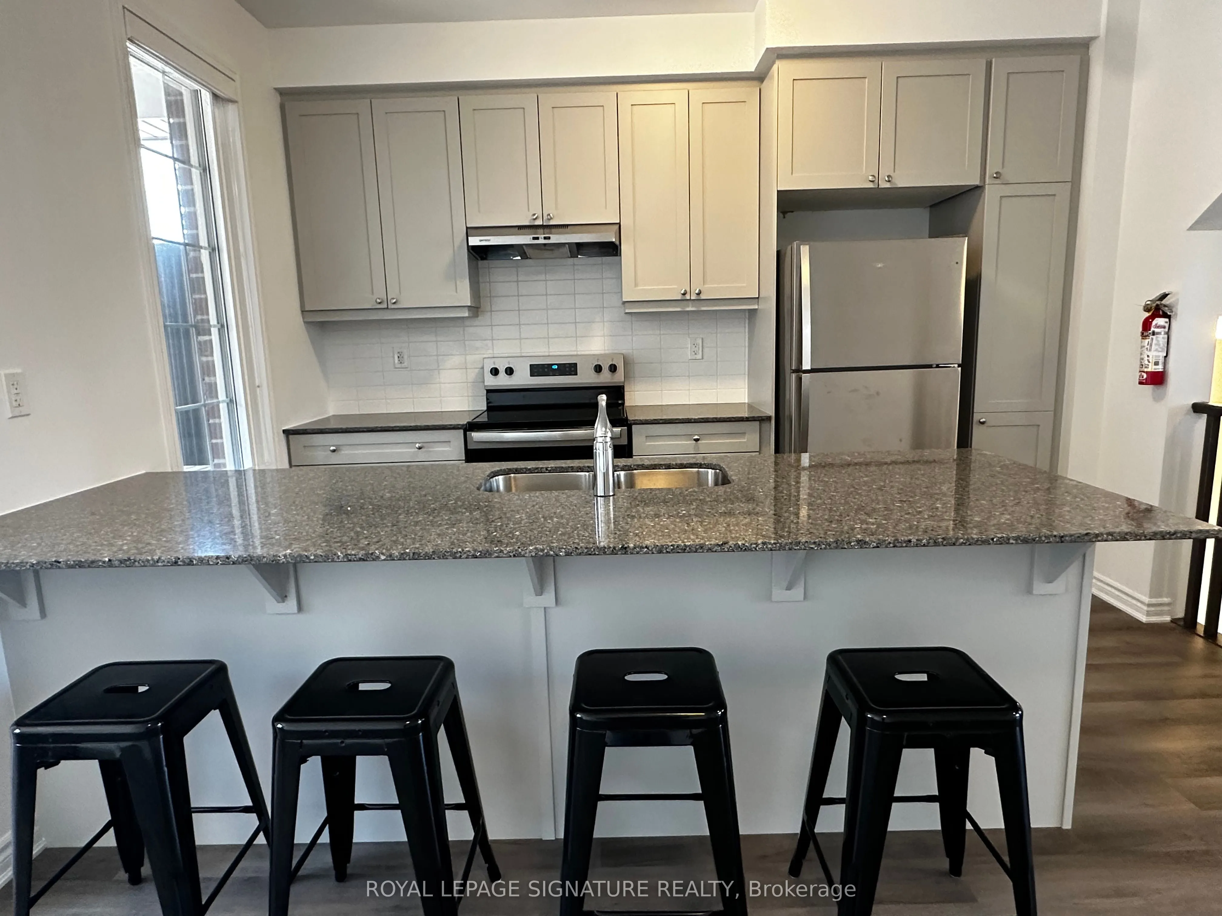 1259 Lily Crescent, #14