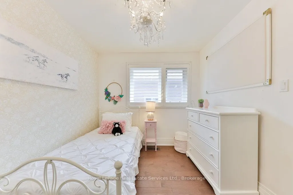 33 Forster Park Drive
