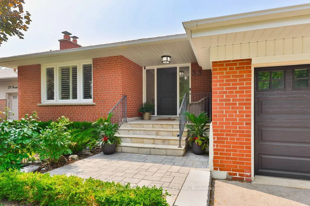 33 Forster Park Drive