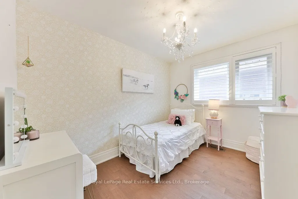 33 Forster Park Drive