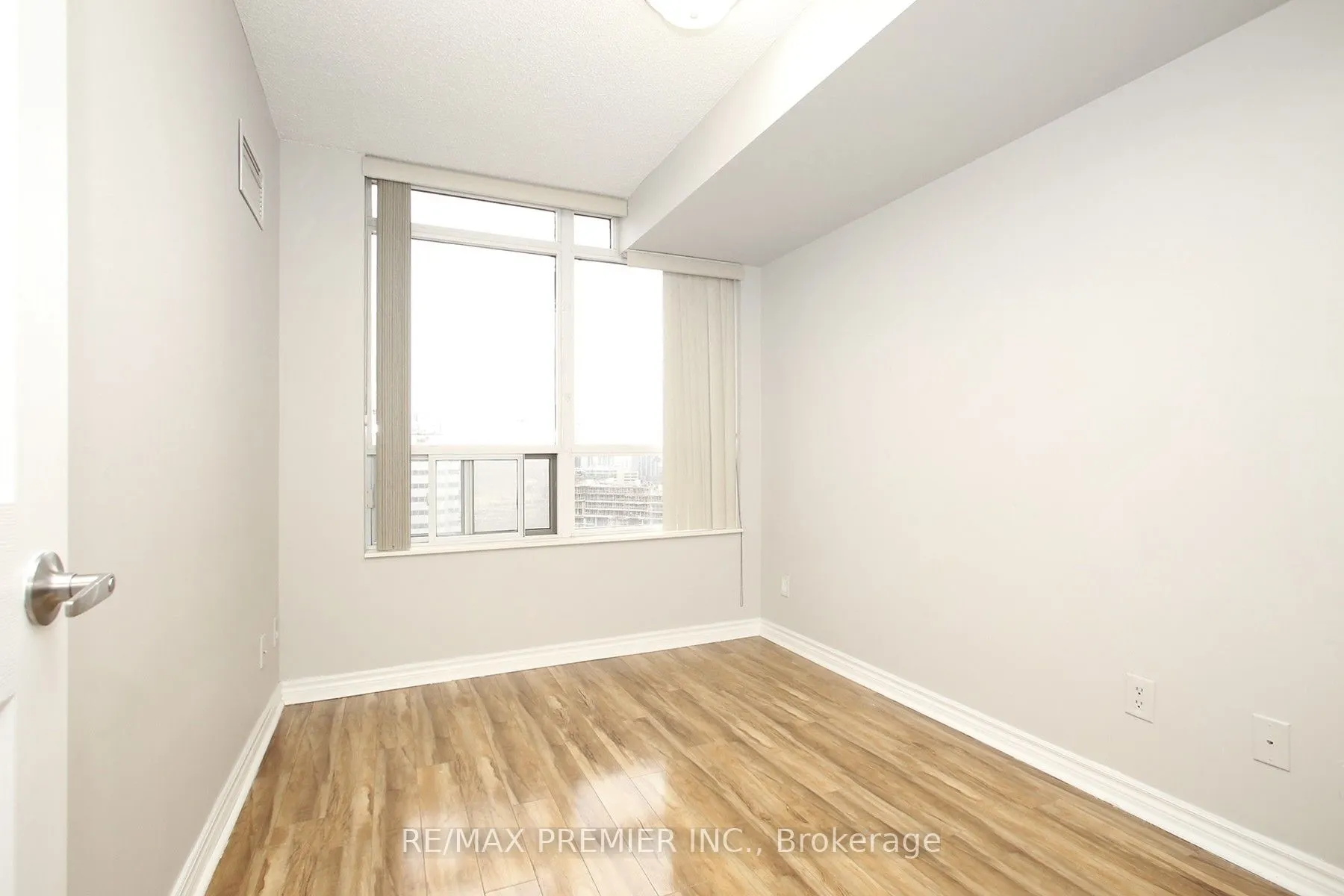 3888 Duke of York Boulevard, #1422