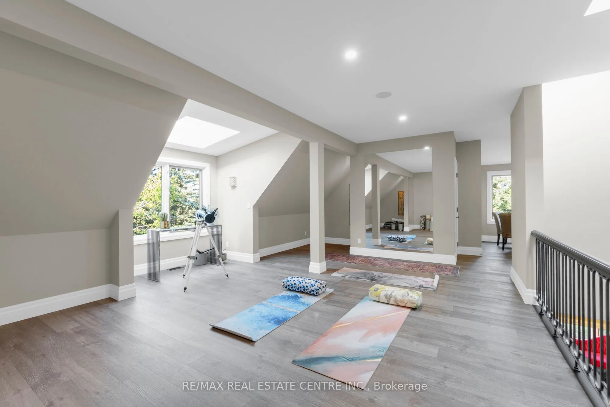 1175 Derry Road