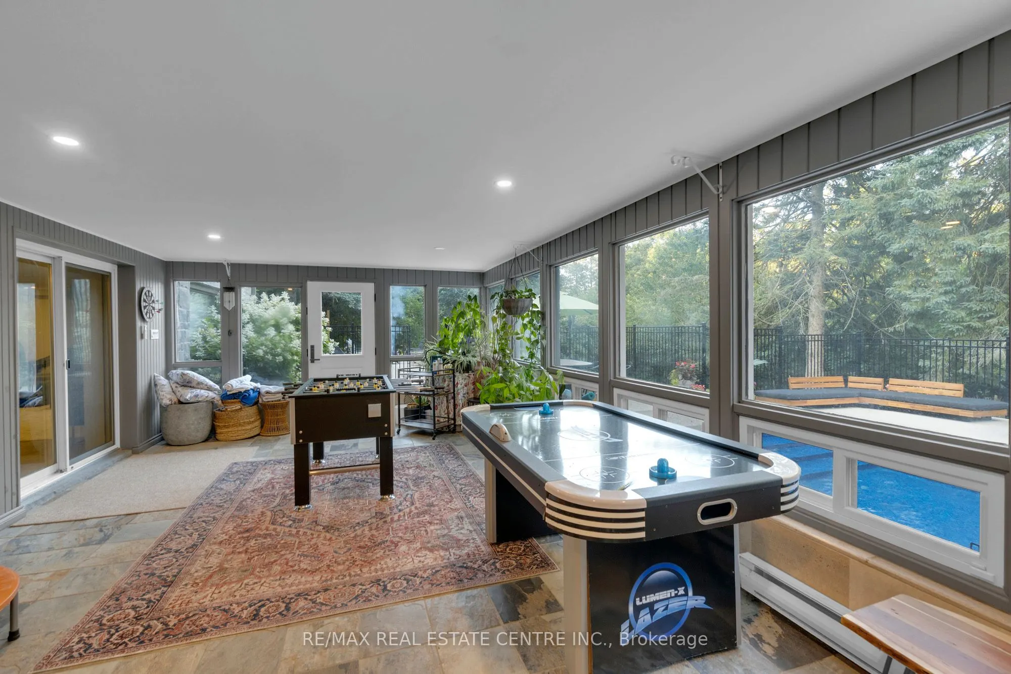 1175 Derry Road