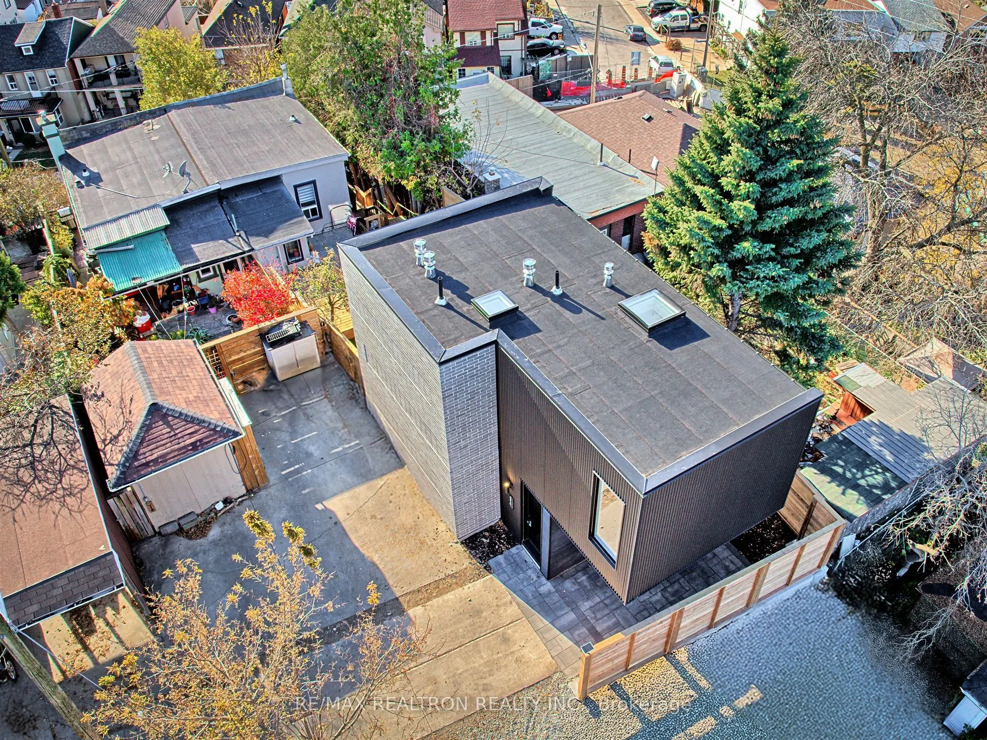 421 Silverthorn Avenue, #Unit C