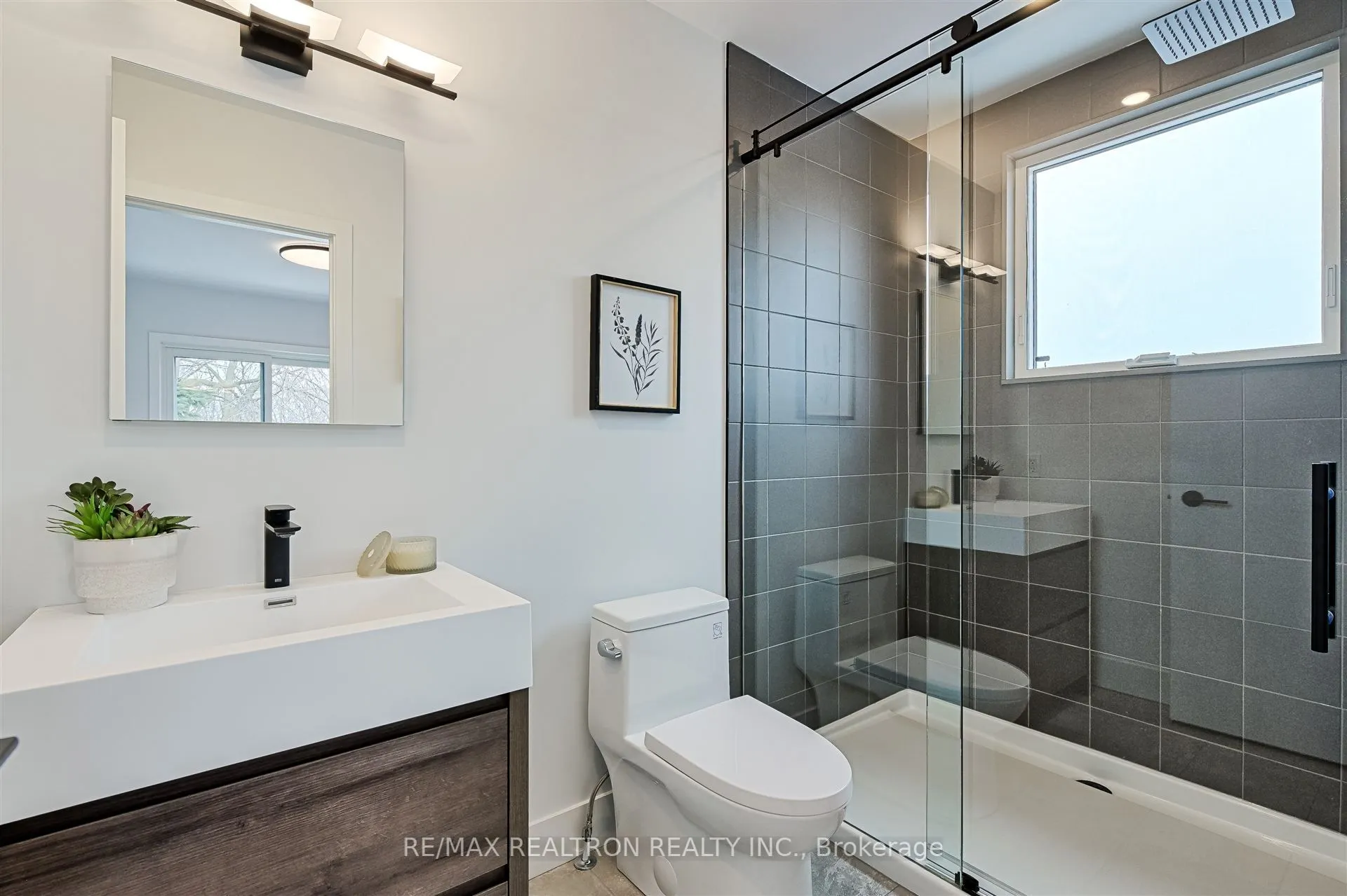 421 Silverthorn Avenue, #Unit C