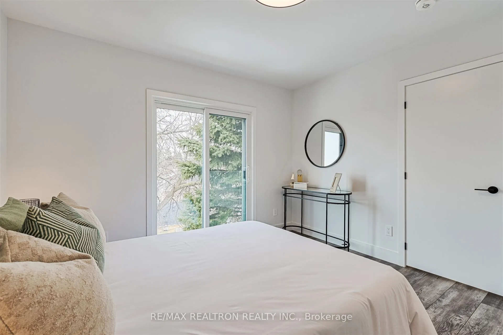 421 Silverthorn Avenue, #Unit C