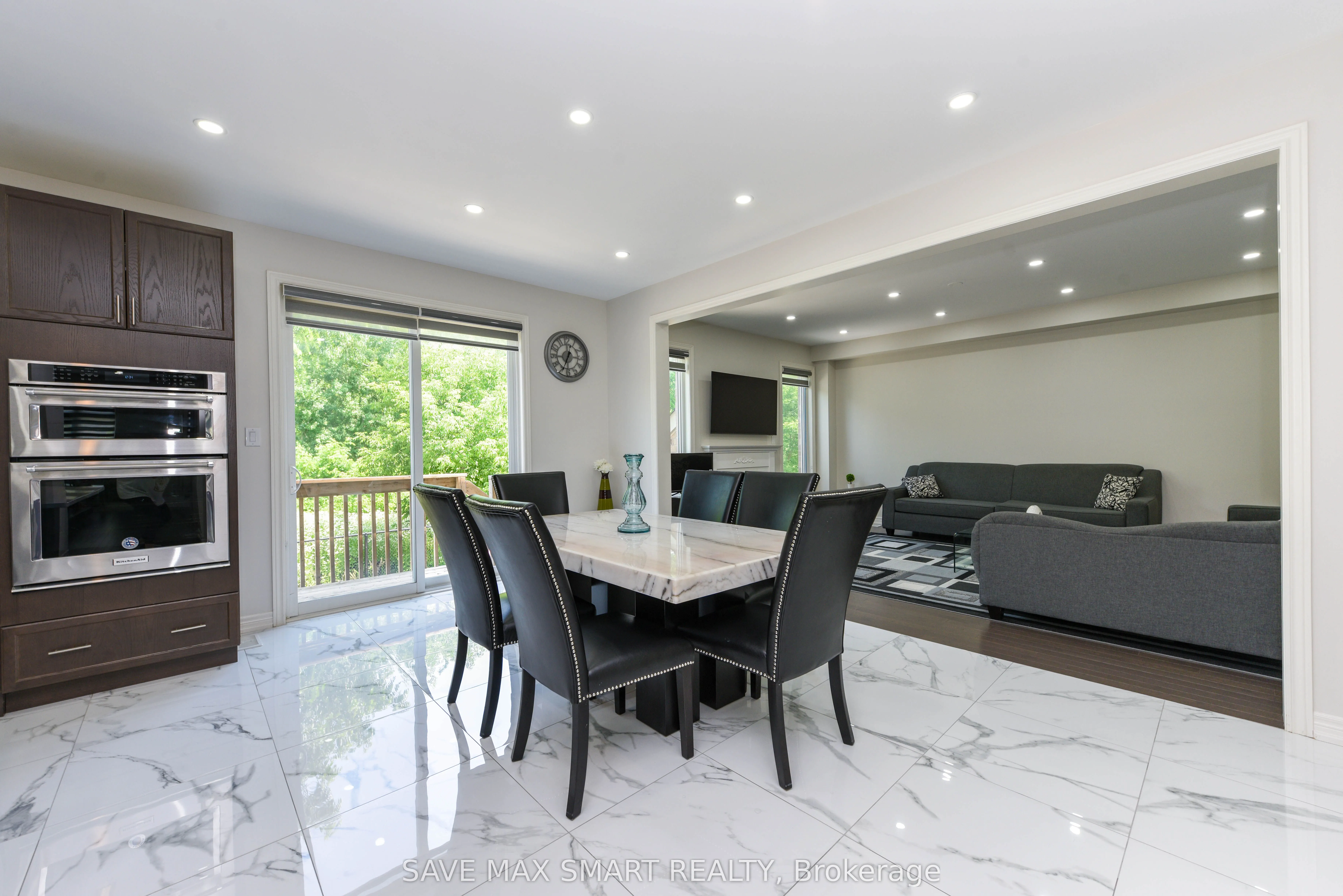 50 Unwind Crescent