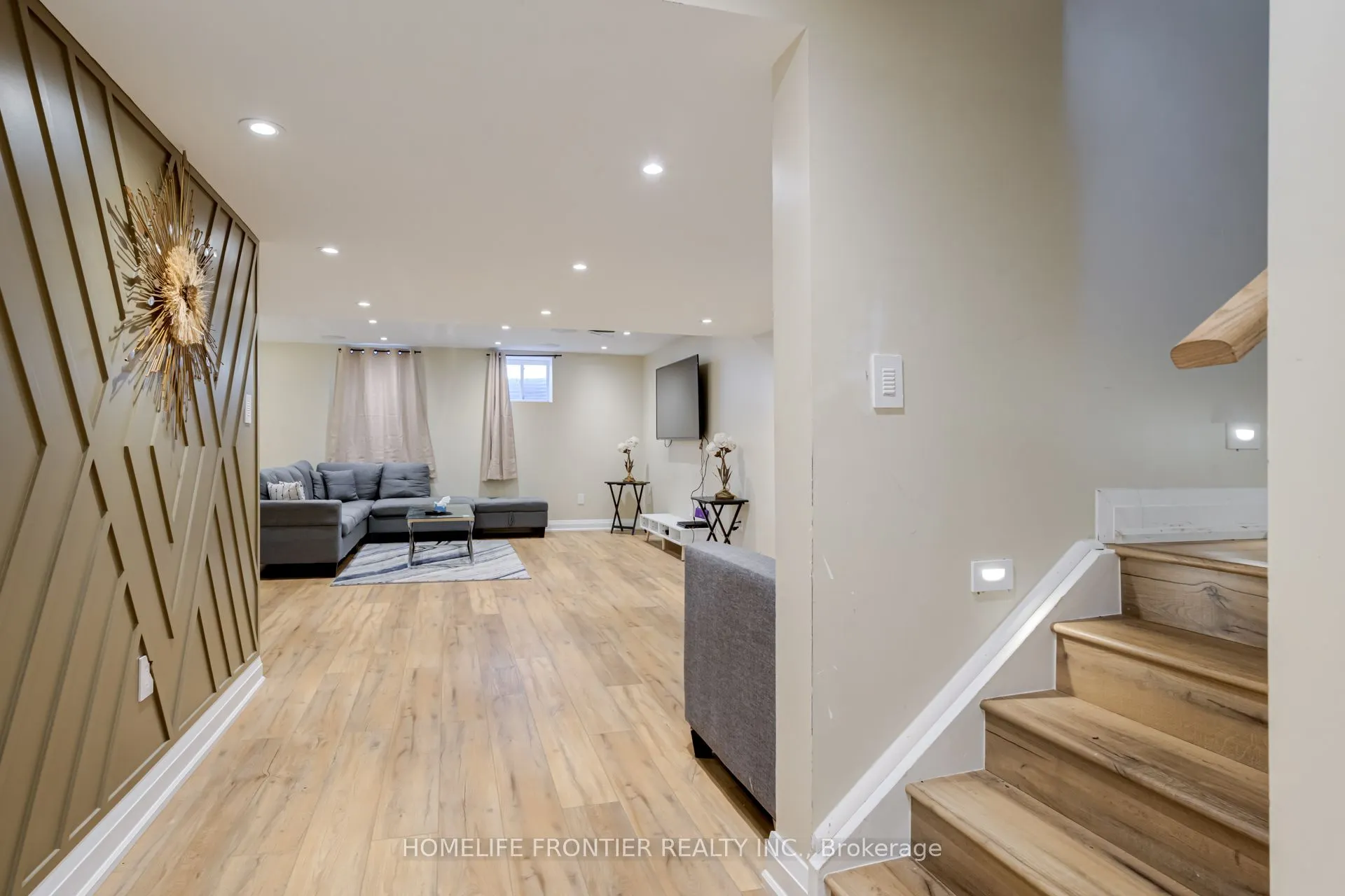 422 Hinton Terrace