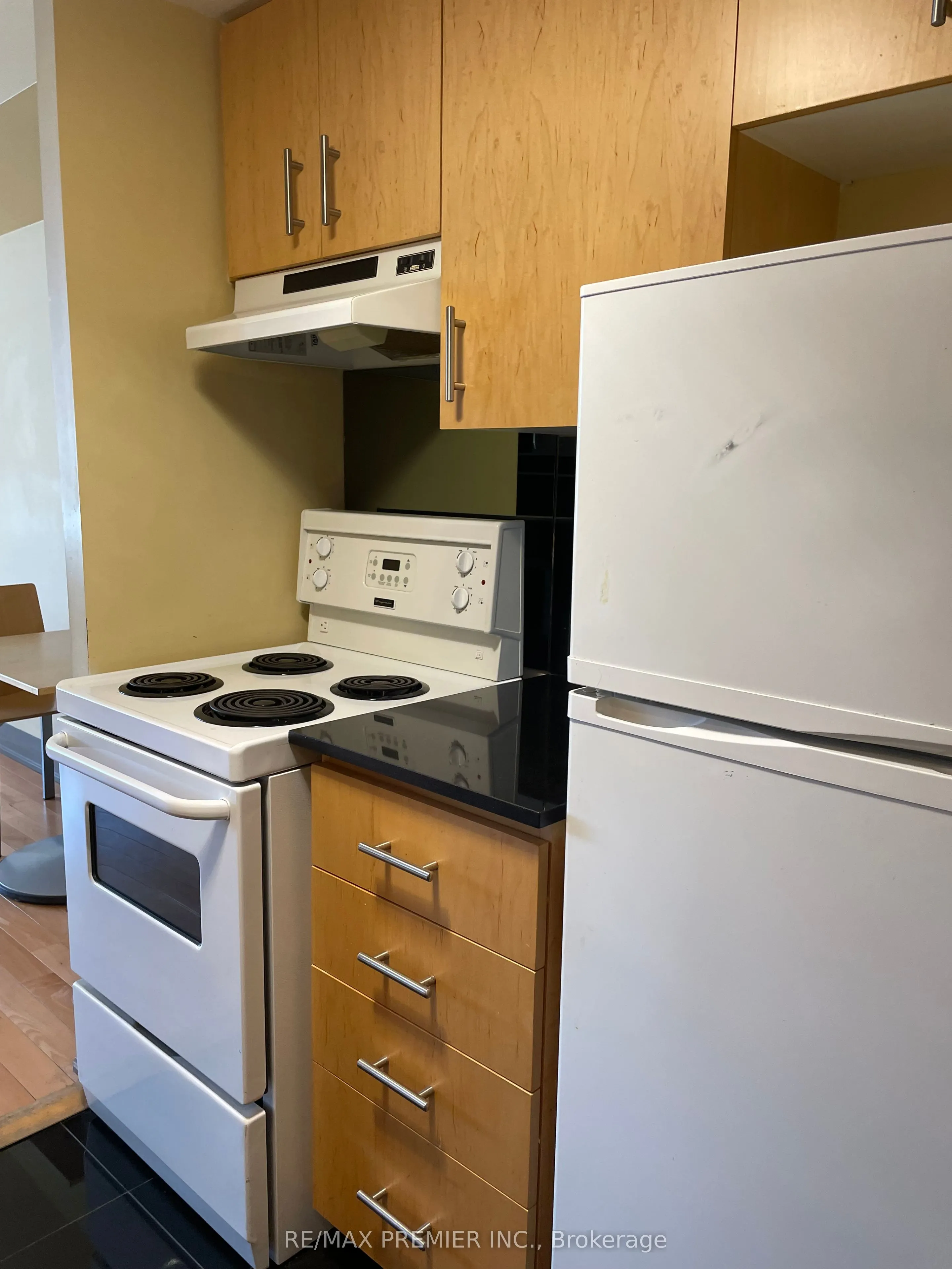 2737 Keele Street, #325