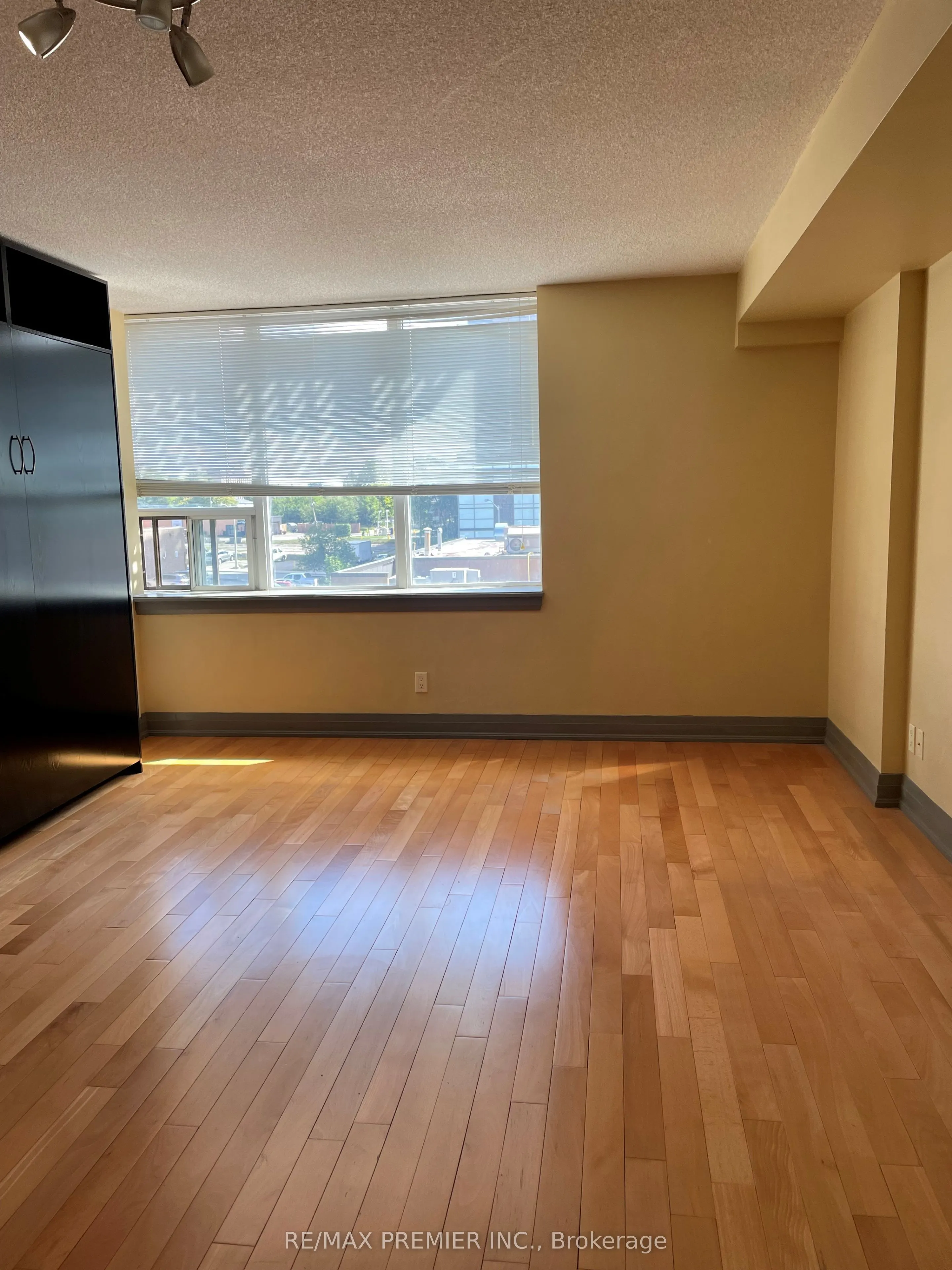 2737 Keele Street, #325