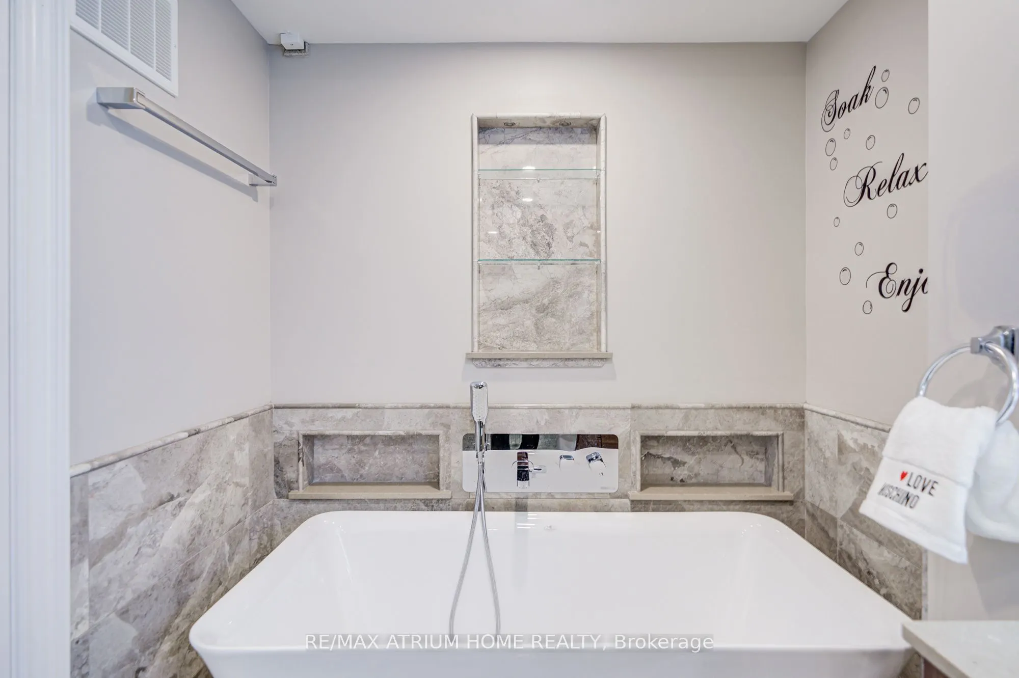 2095 Grand Ravine Drive