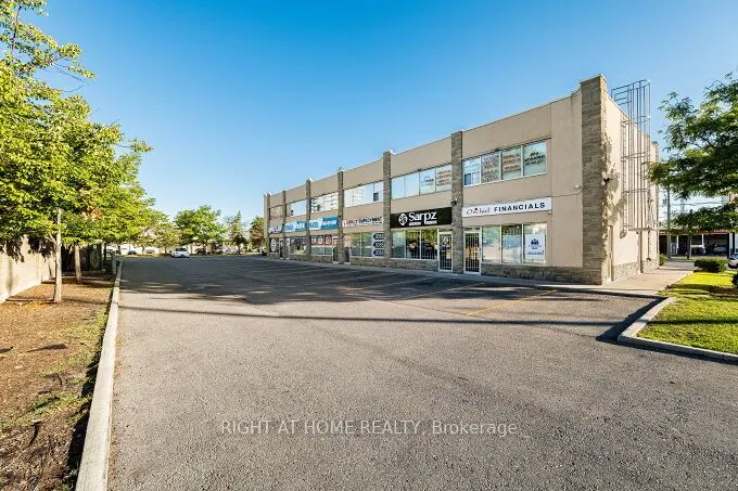 49 Hillcrest Avenue, #104