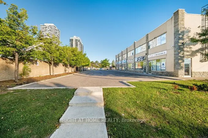 49 Hillcrest Avenue, #104