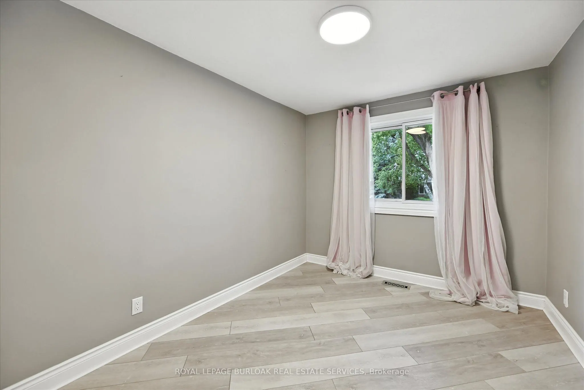 1059 Marley Crescent