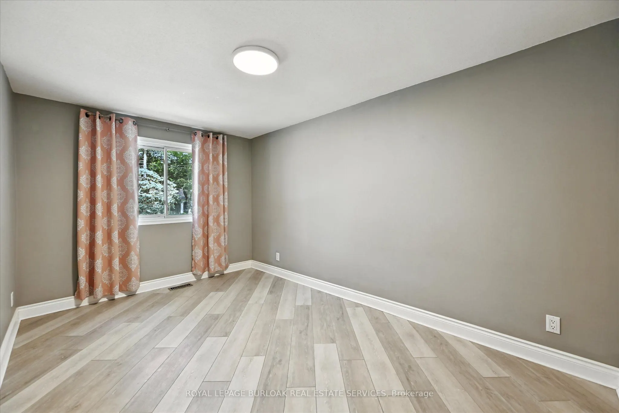 1059 Marley Crescent
