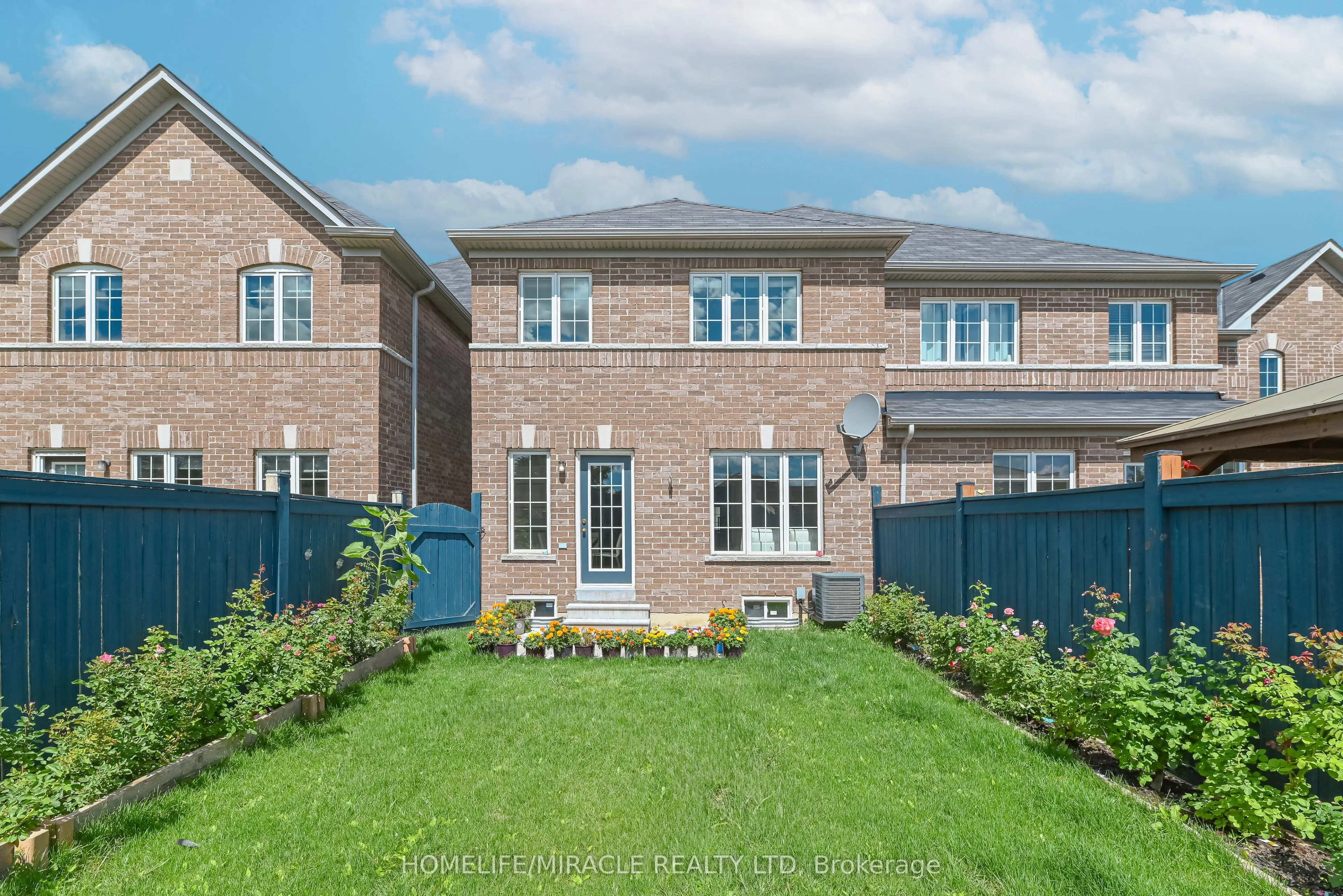 102 Delport Close