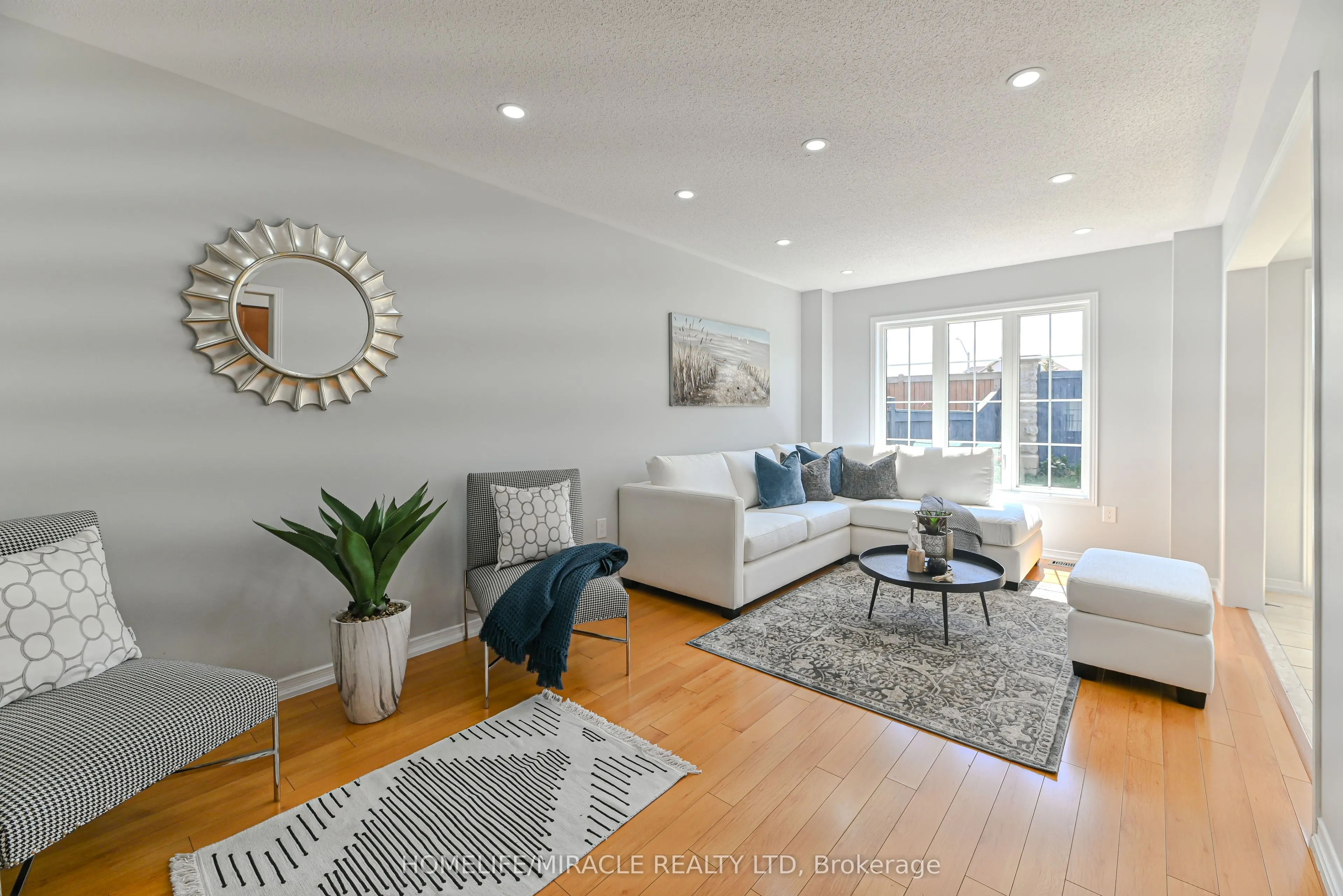 102 Delport Close