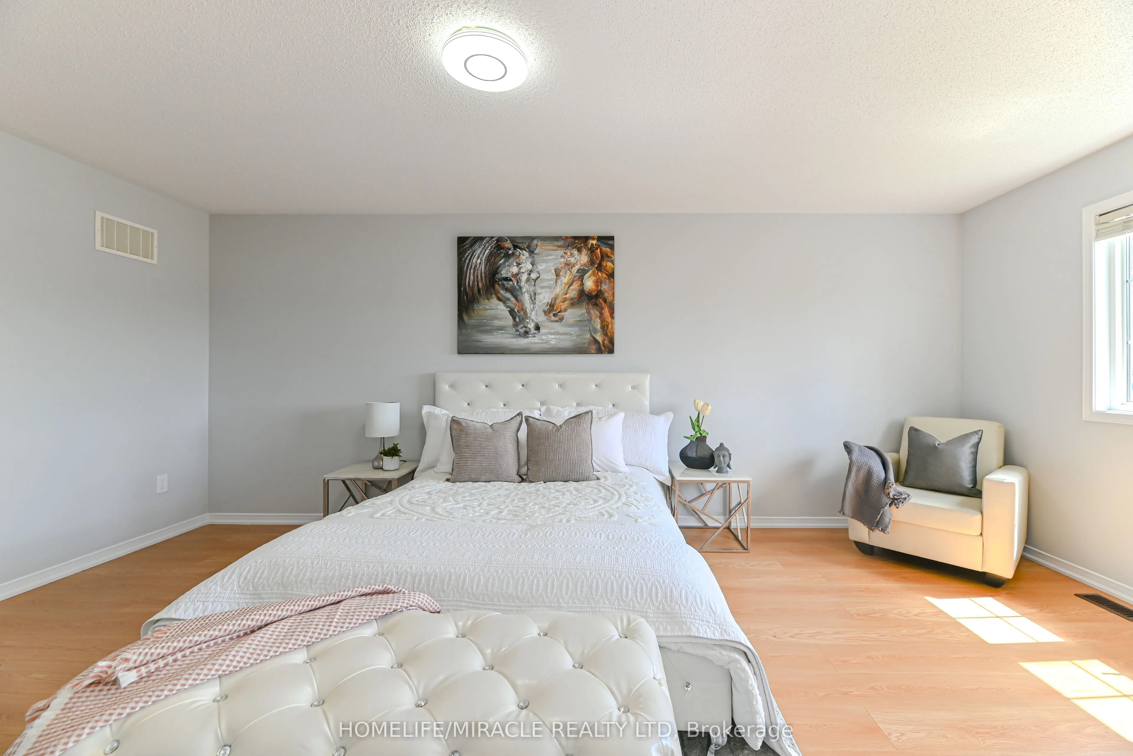 102 Delport Close