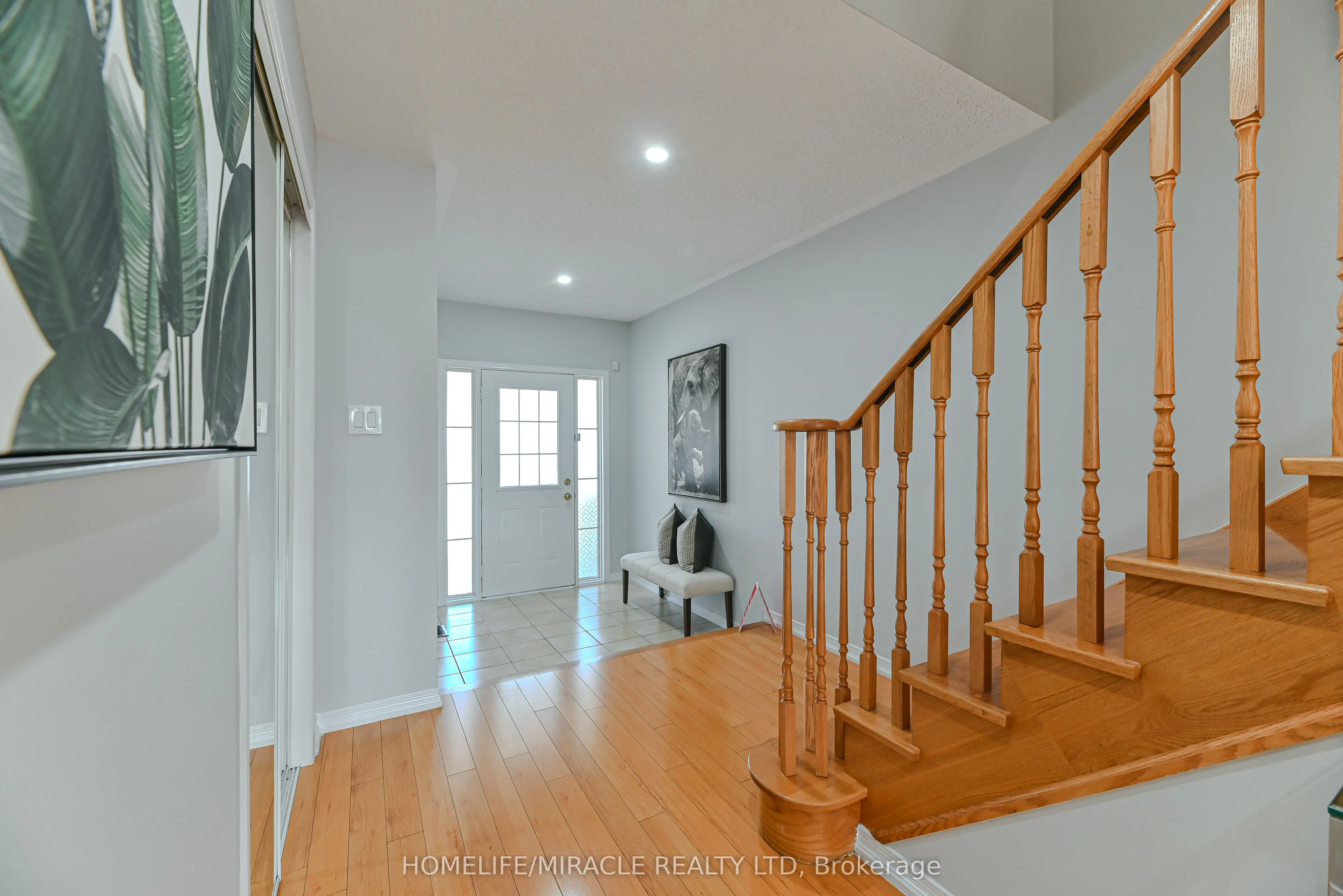 102 Delport Close