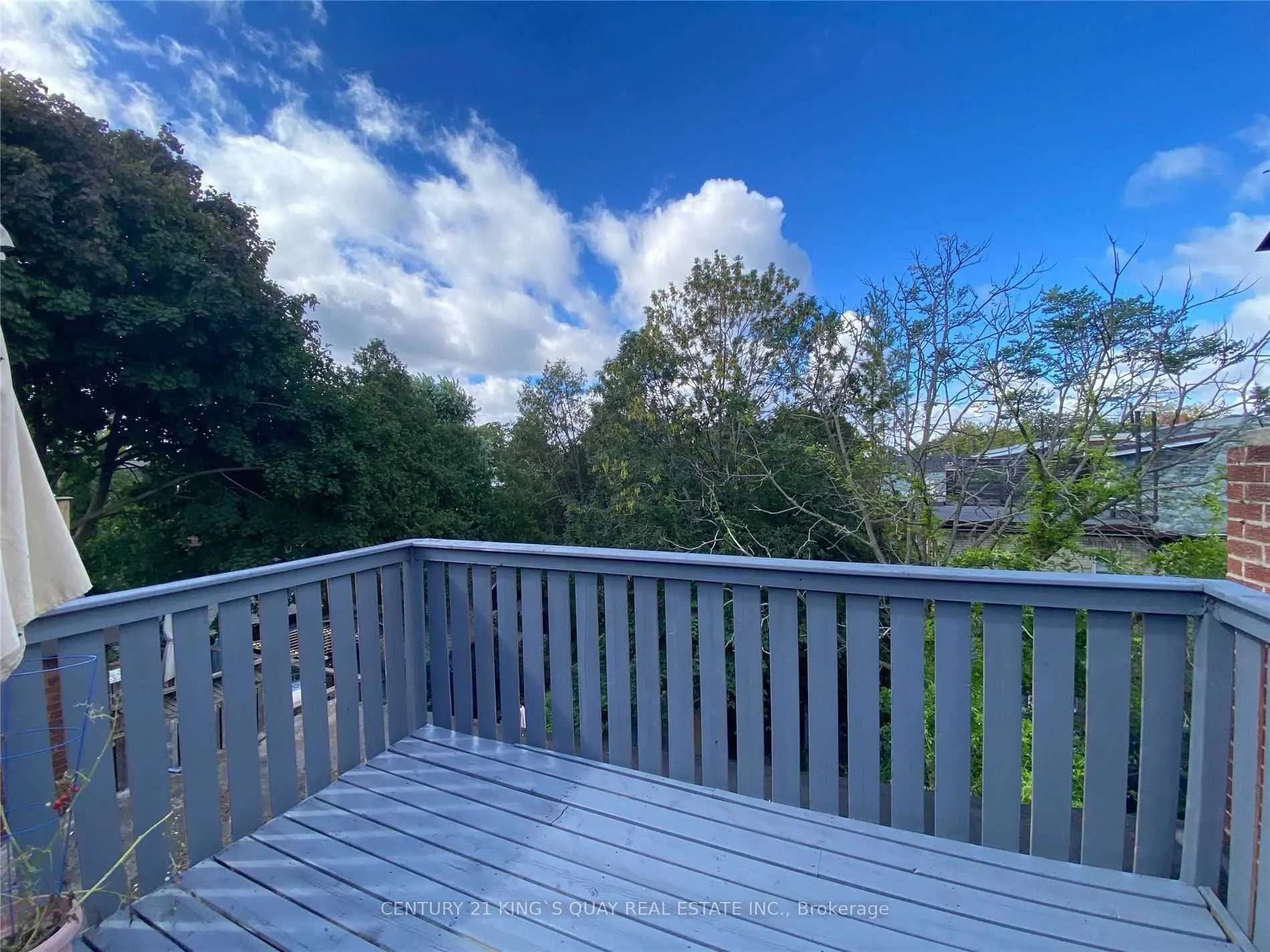 154 Sorauren Avenue, #3rd Flr