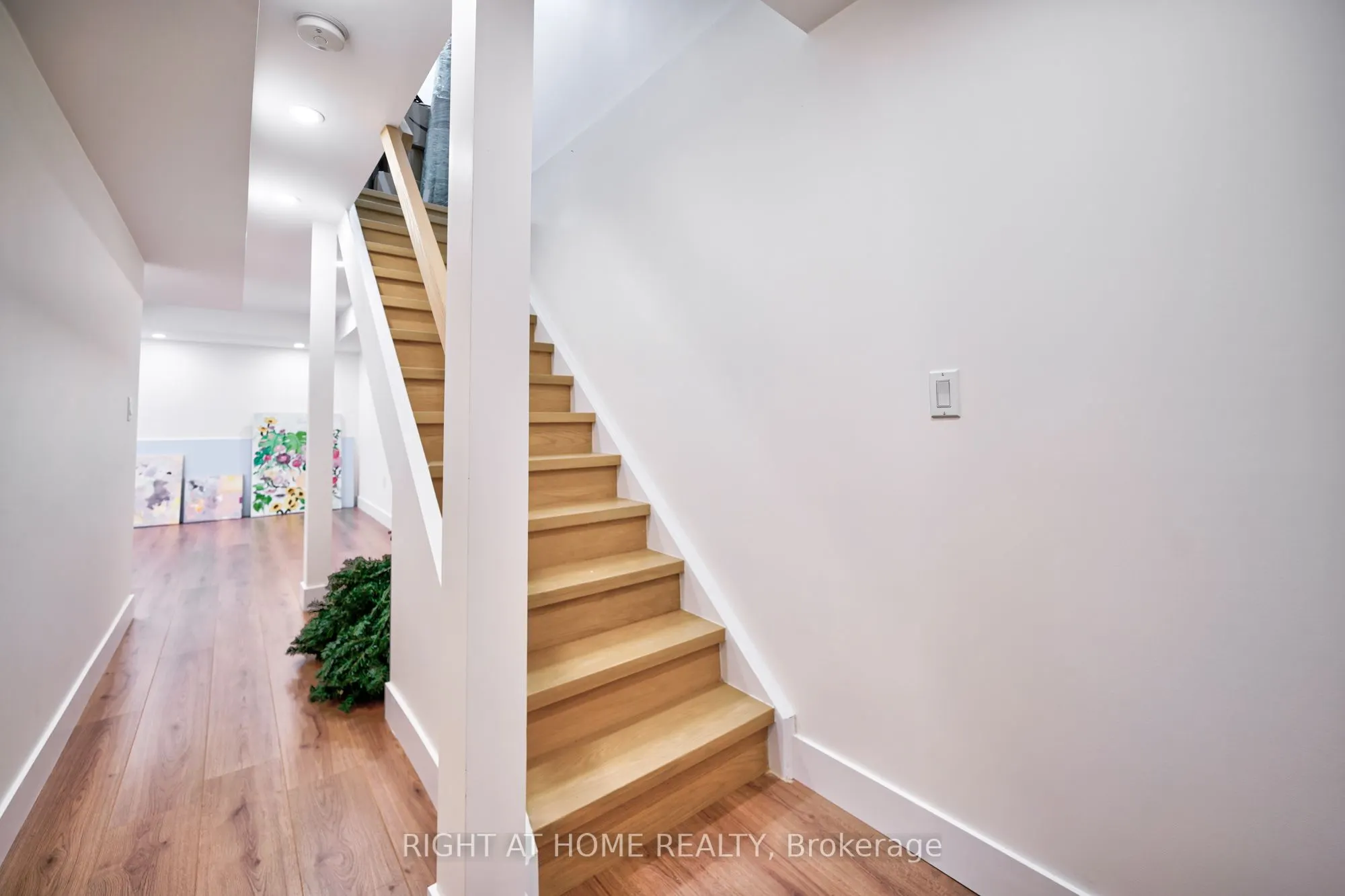 422 Belcourt Common