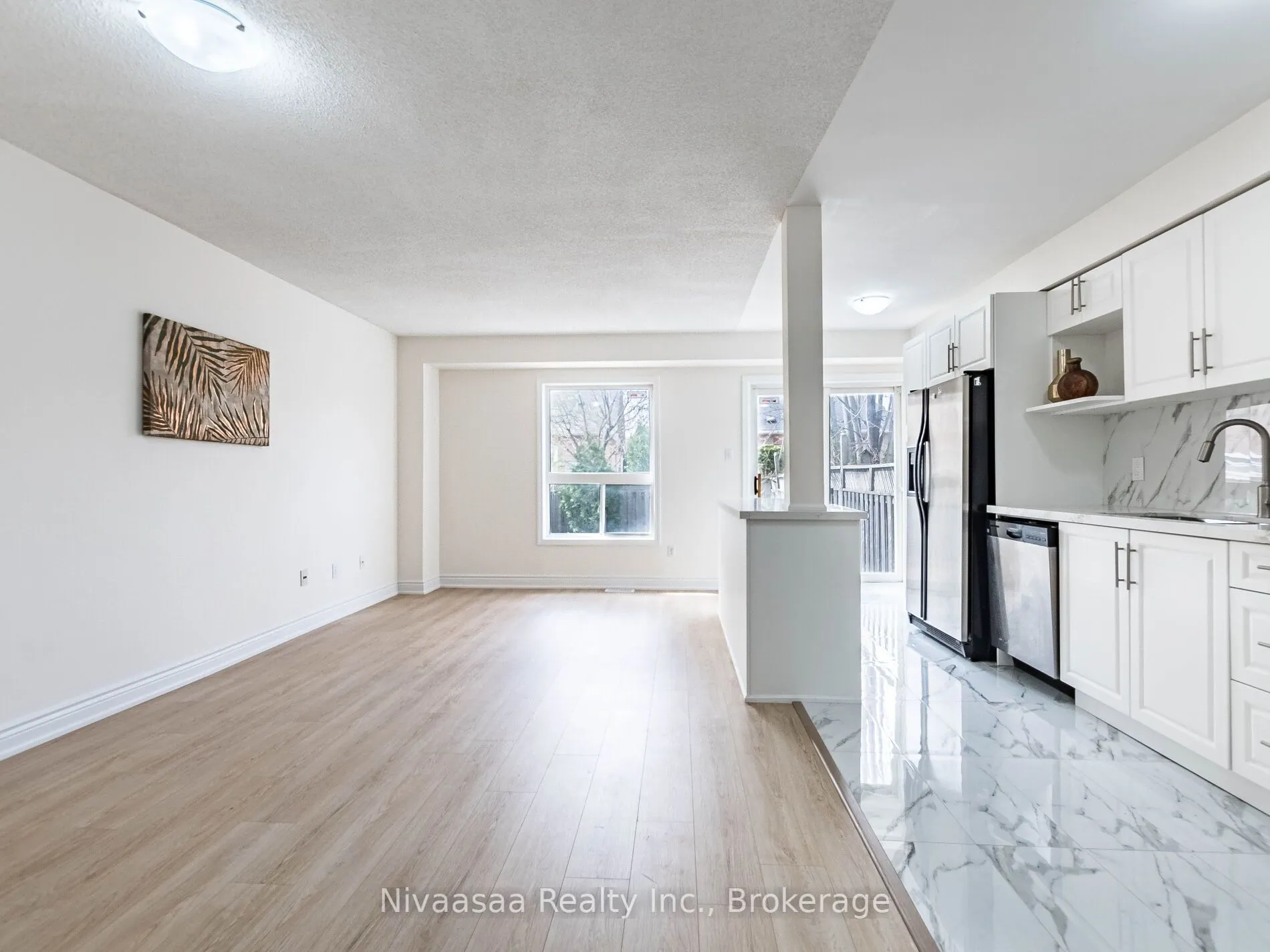 32 Twin Pines Crescent