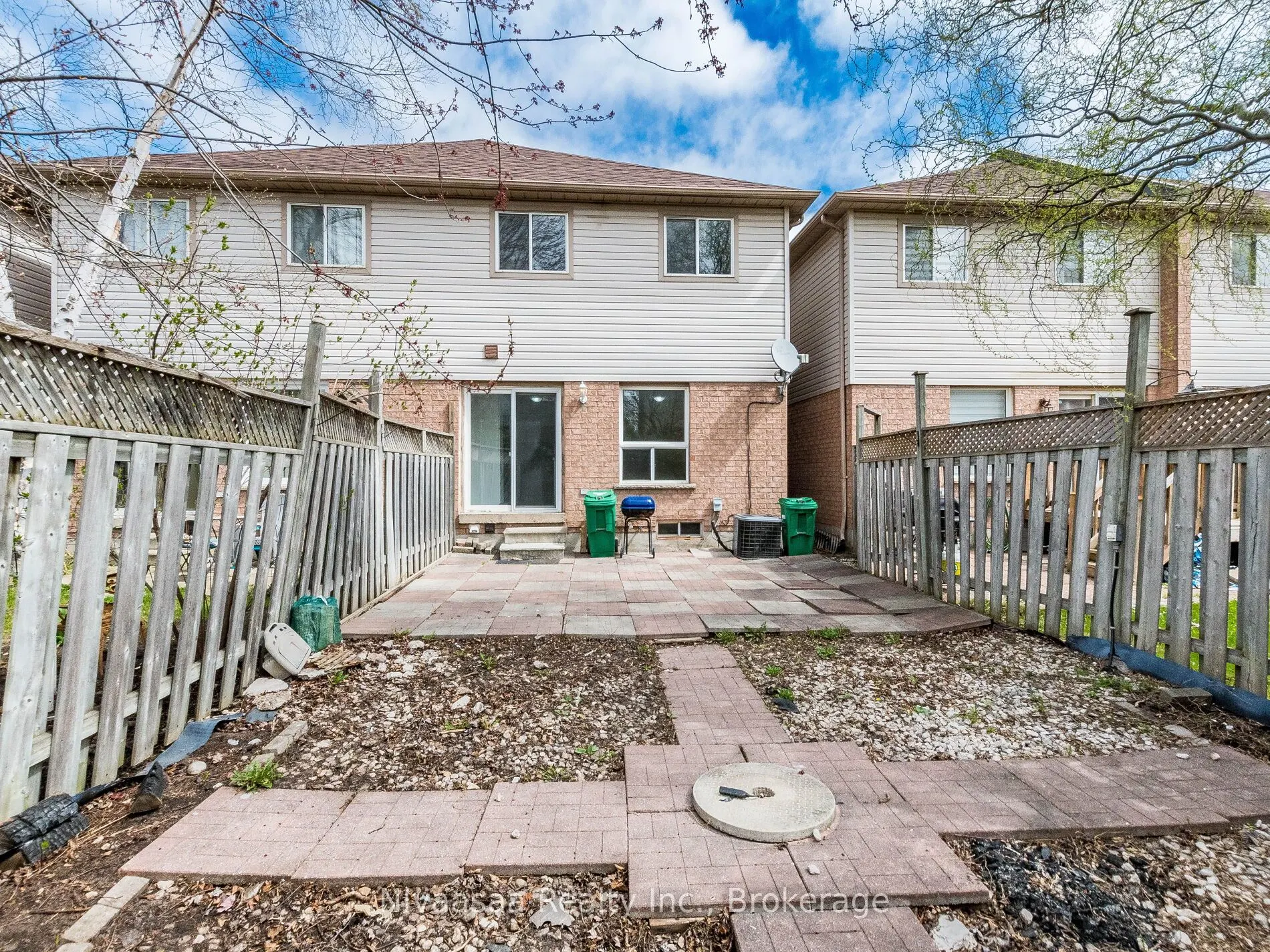 32 Twin Pines Crescent