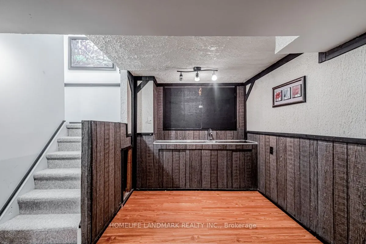 117 Bonham Boulevard