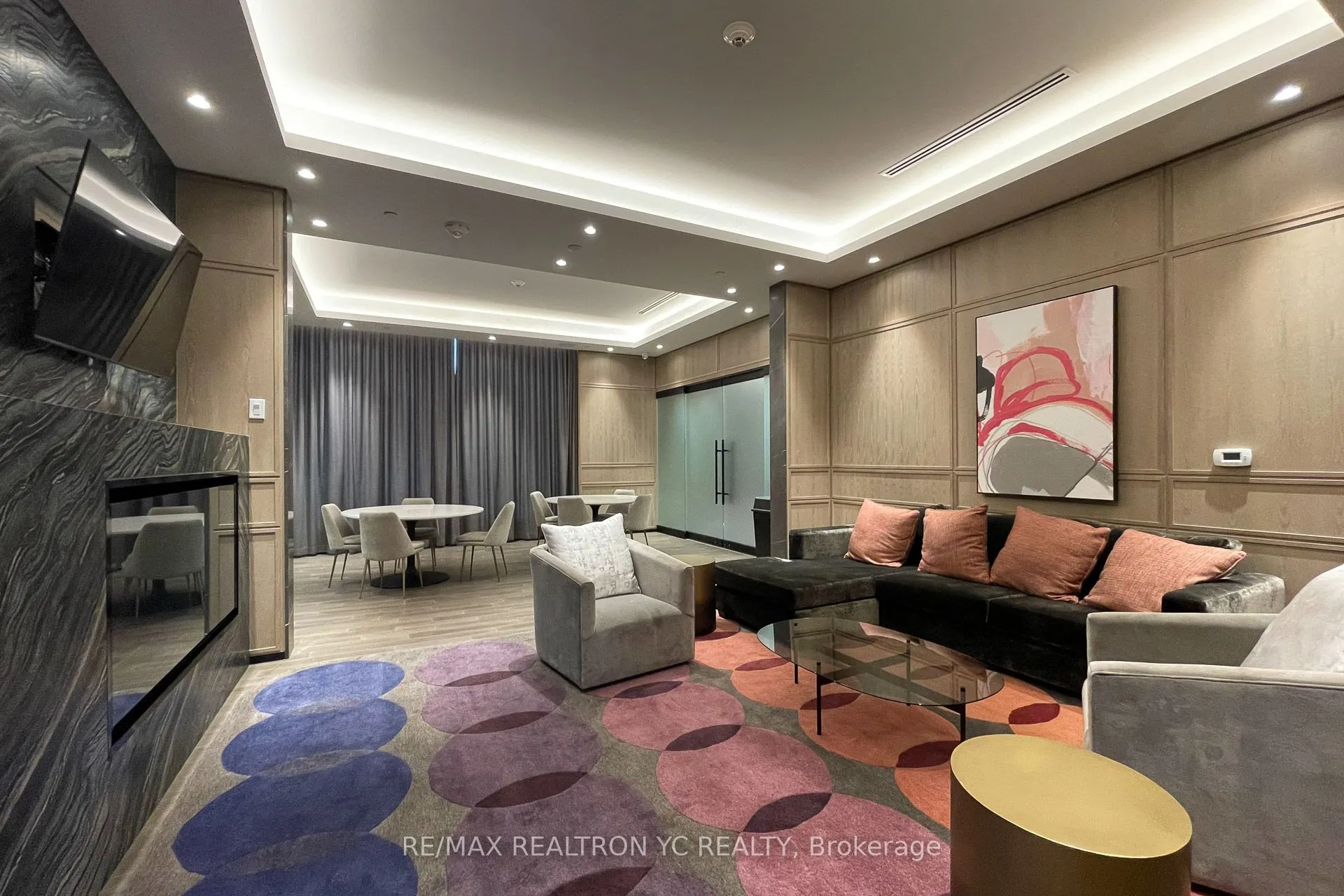 7 Mabelle Avenue, #1409