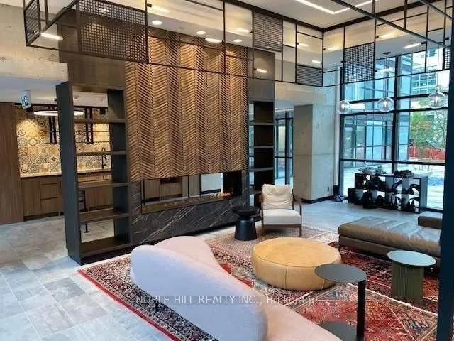 251 Manitoba Street, #810
