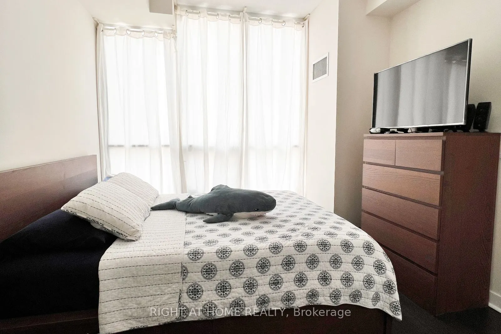 3975 Grand park Drive, #710