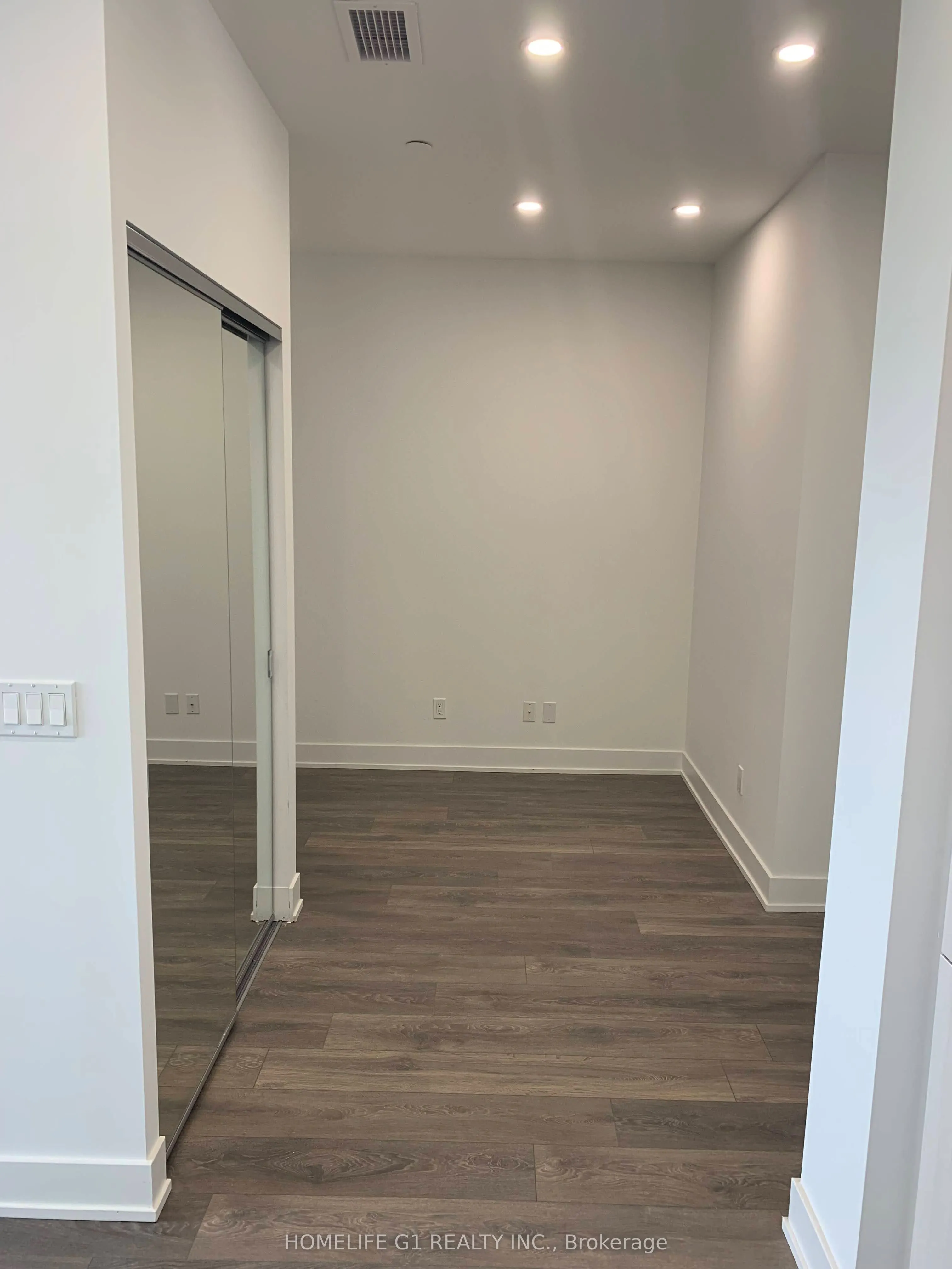 297 OAK WALK Drive, #2507
