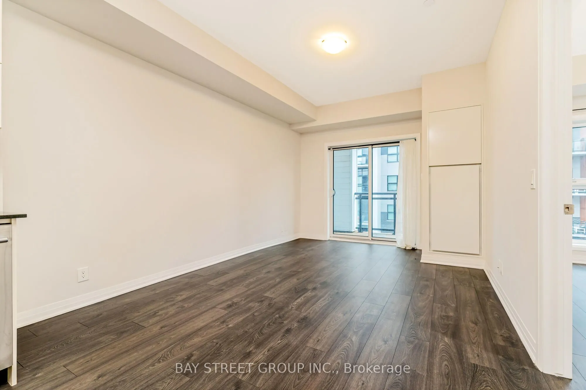 128 Grovewood Common, #523
