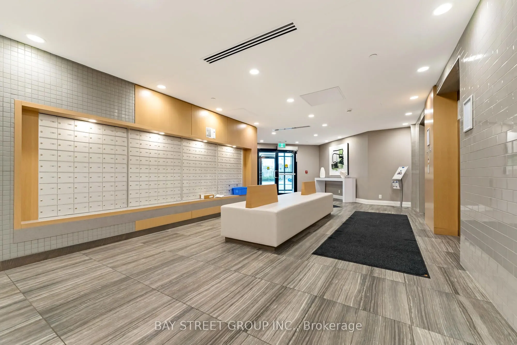 128 Grovewood Common, #523