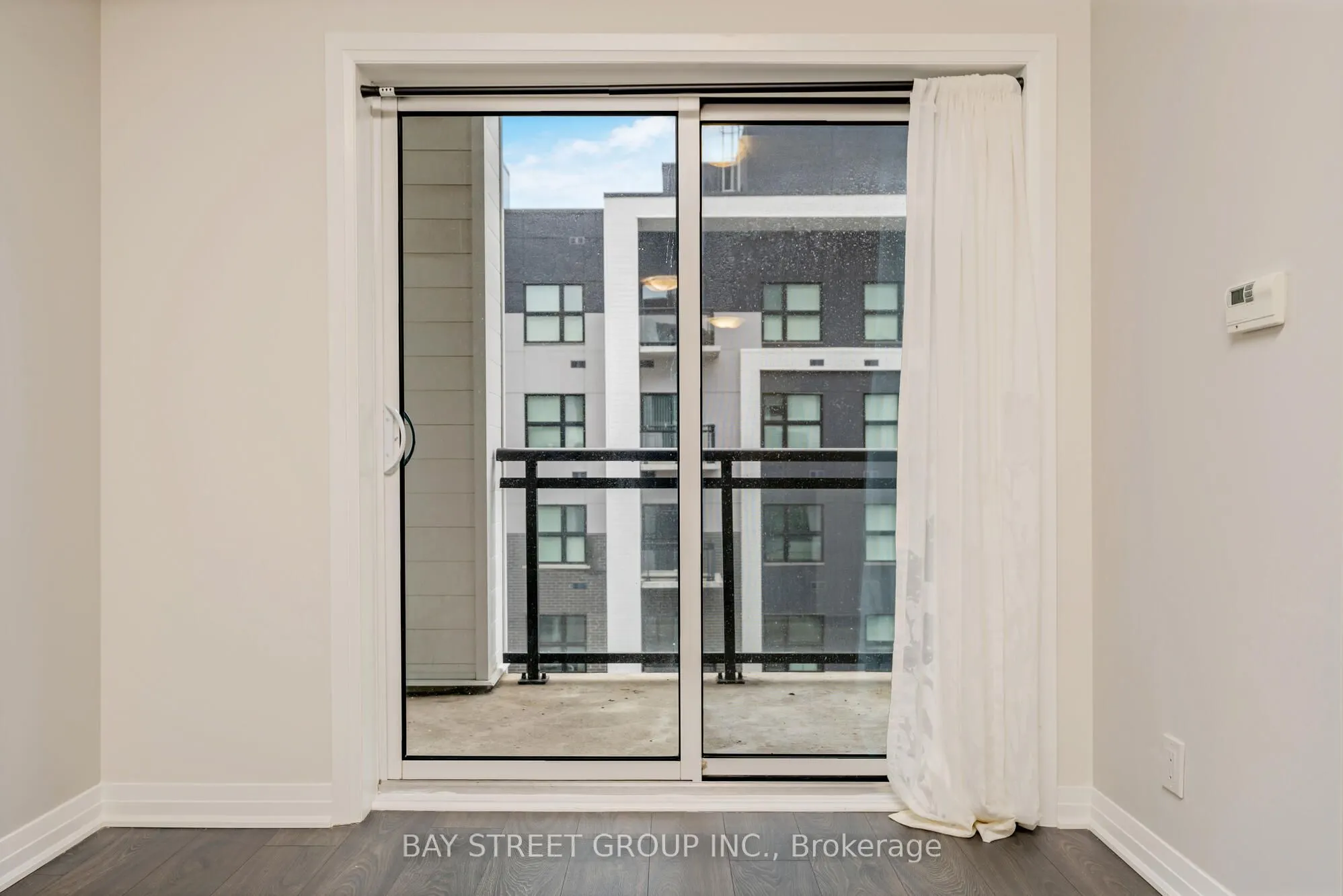 128 Grovewood Common, #523
